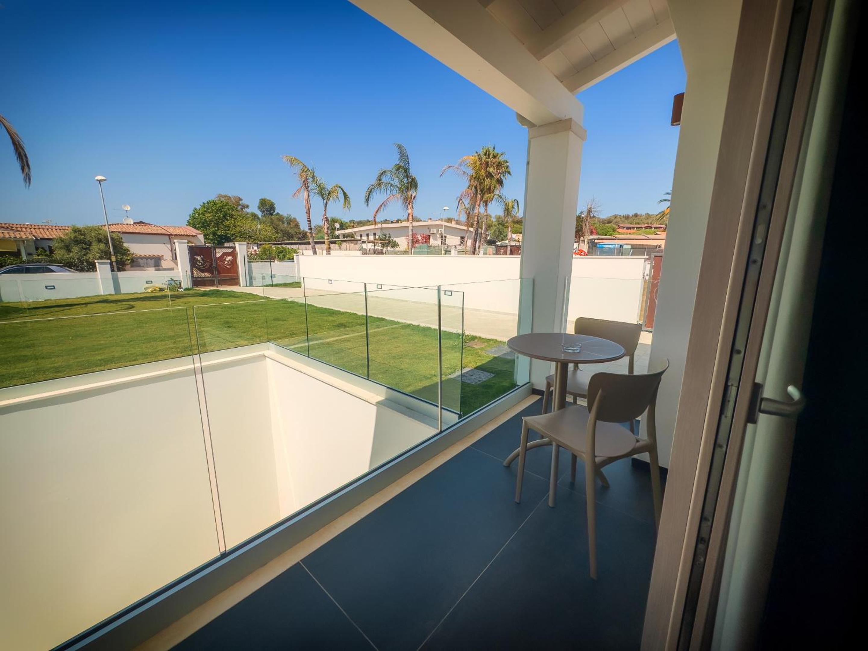 Superior Twin Room With Garden View photo 3