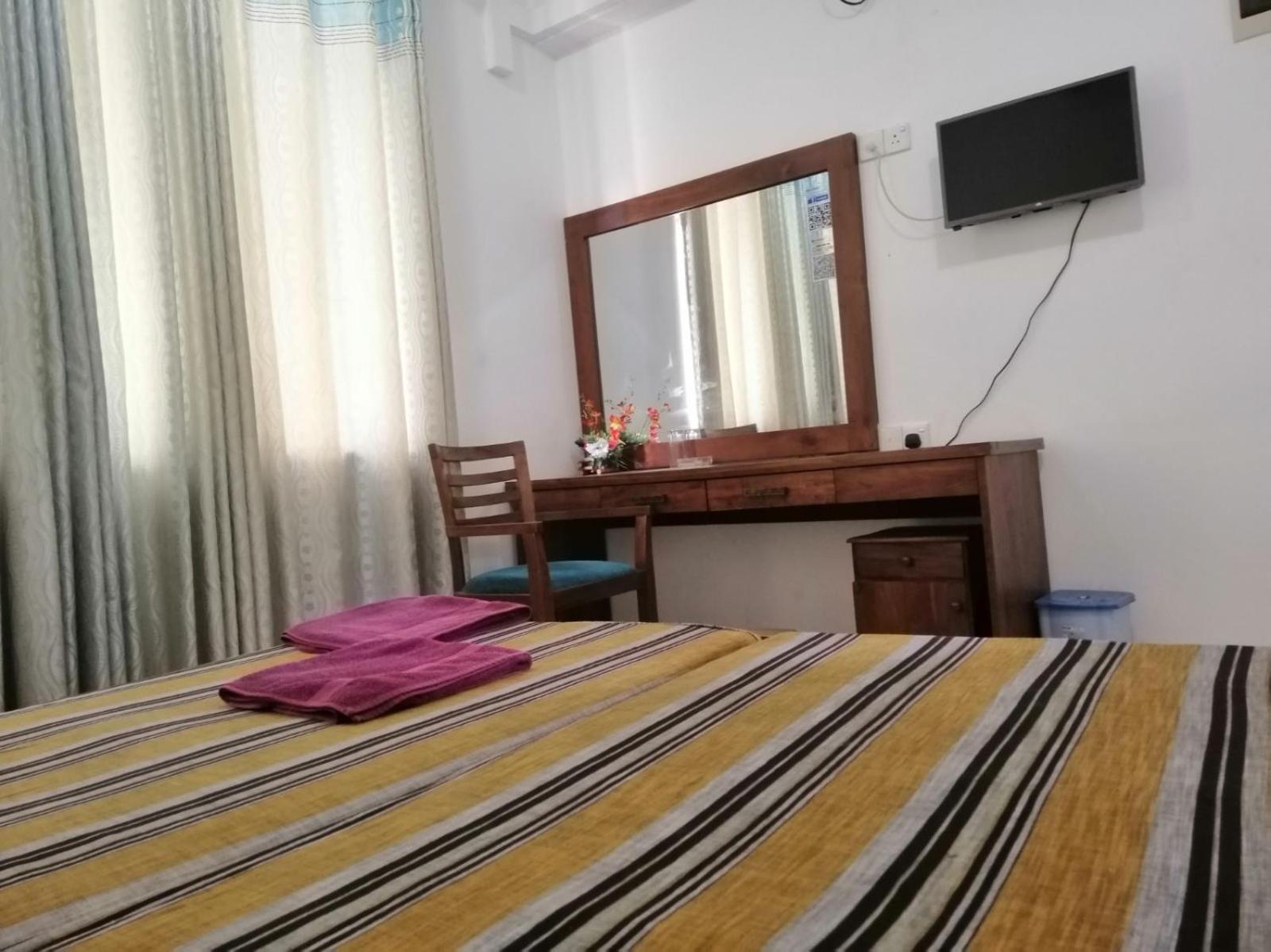 Basic Triple Room photo 1