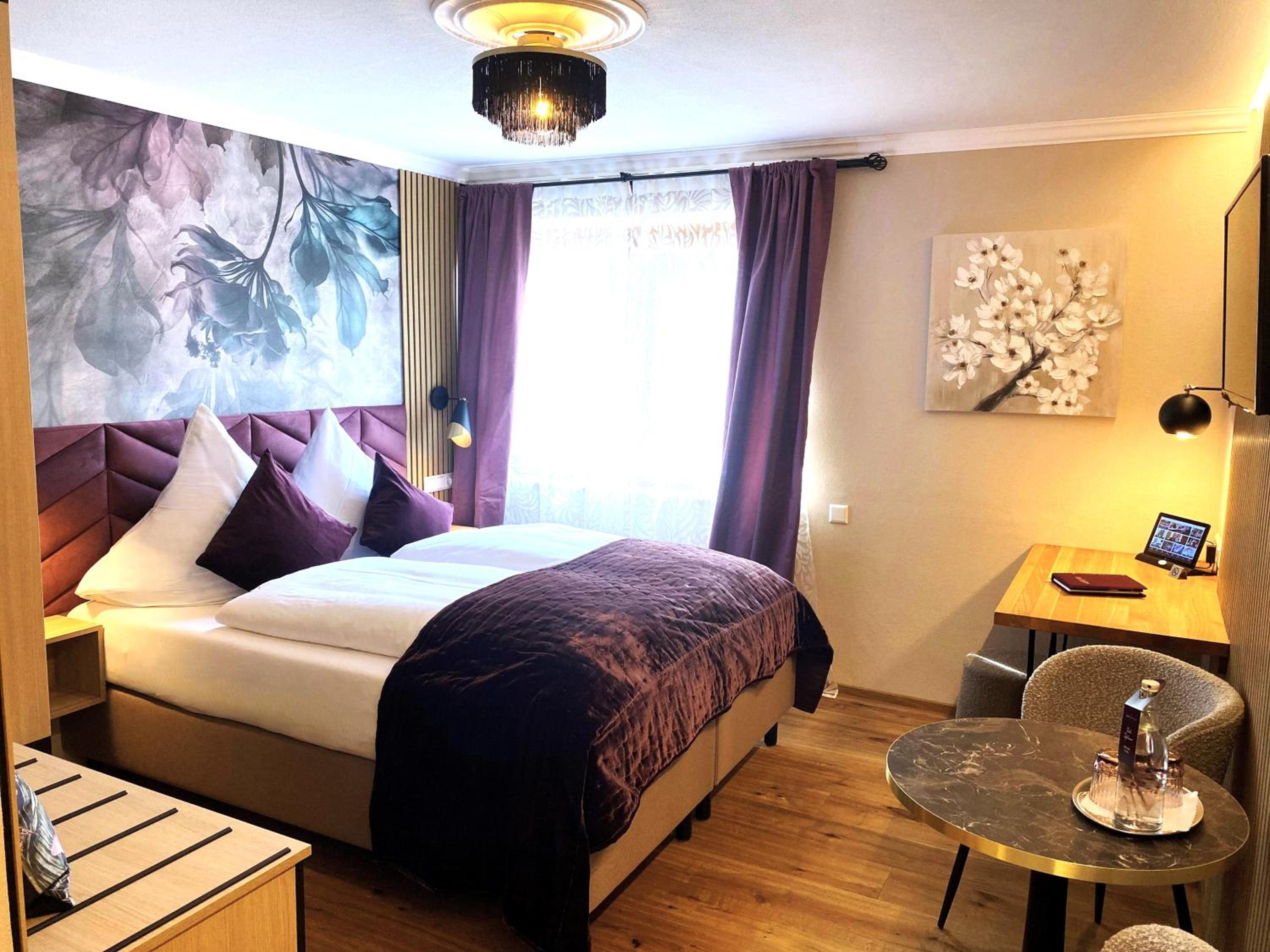 Queen Room - Photo 8