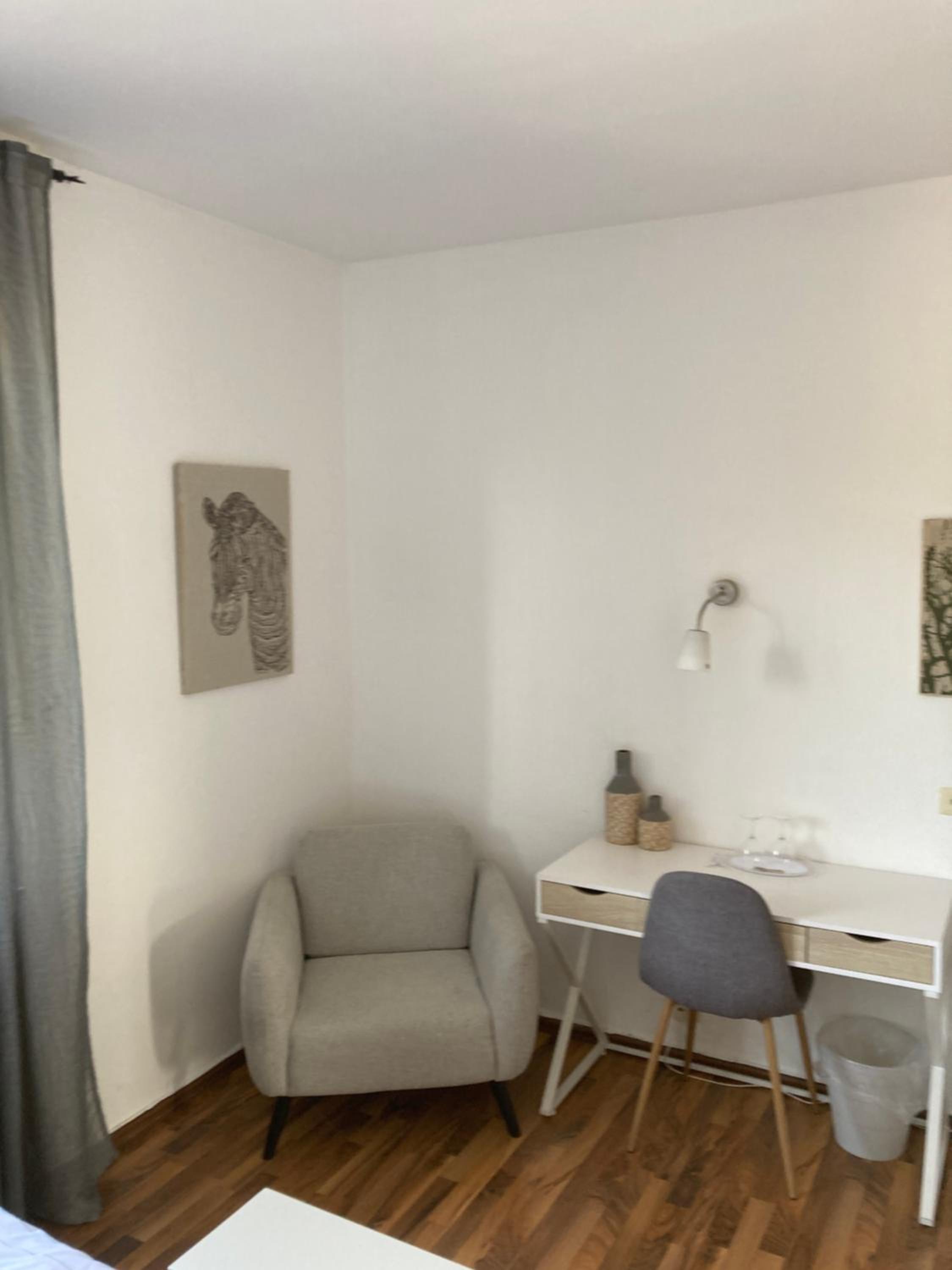 Family Room With Bathroom photo 2