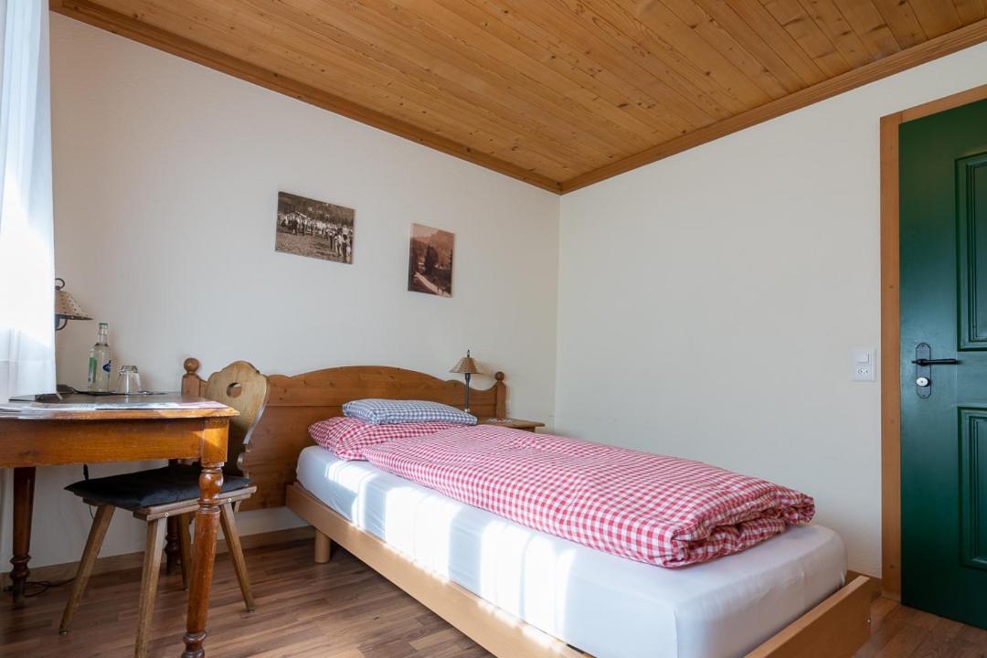 Single Room with Bathroom photo 3