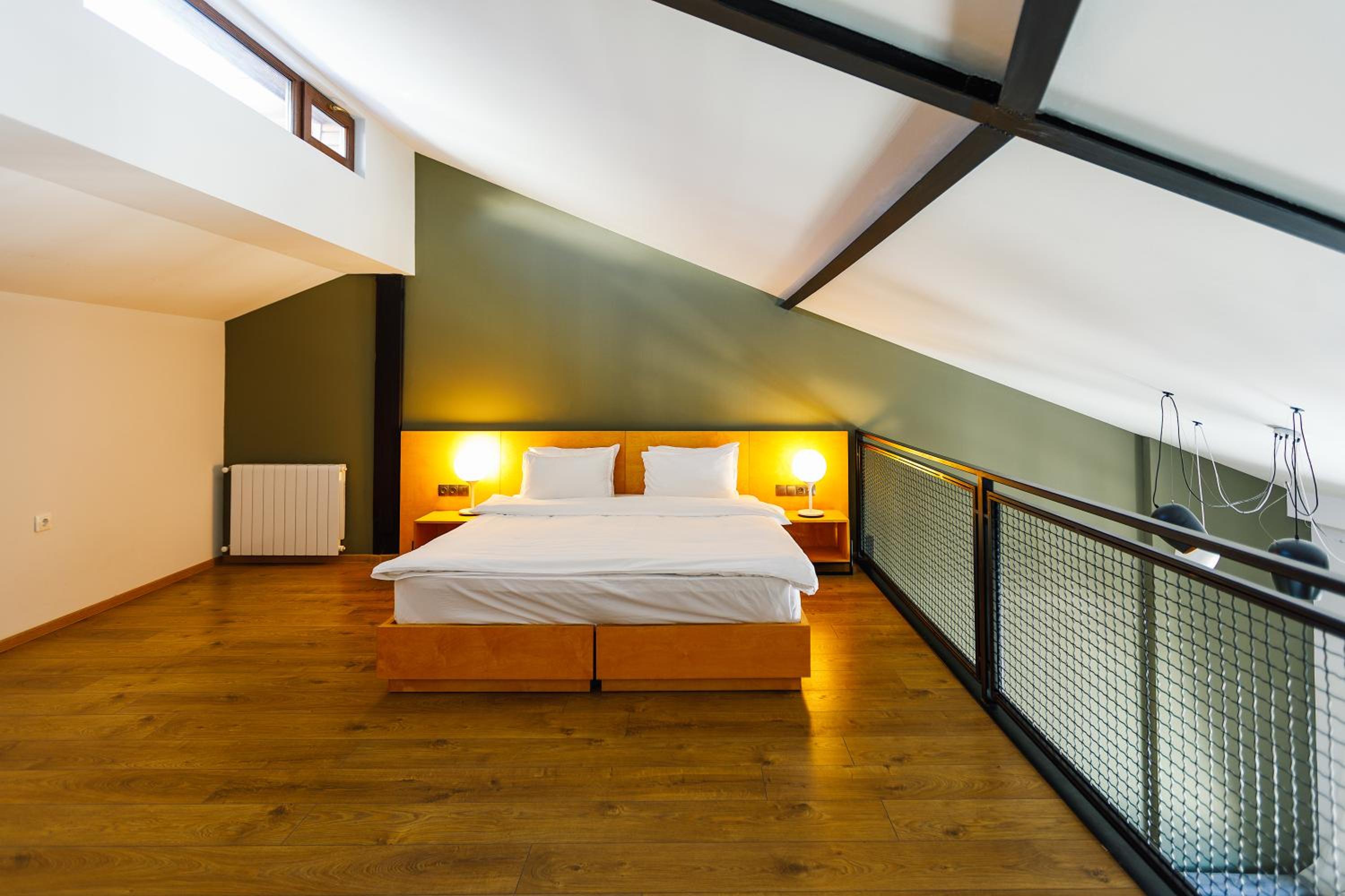 Executive Suite photo 2