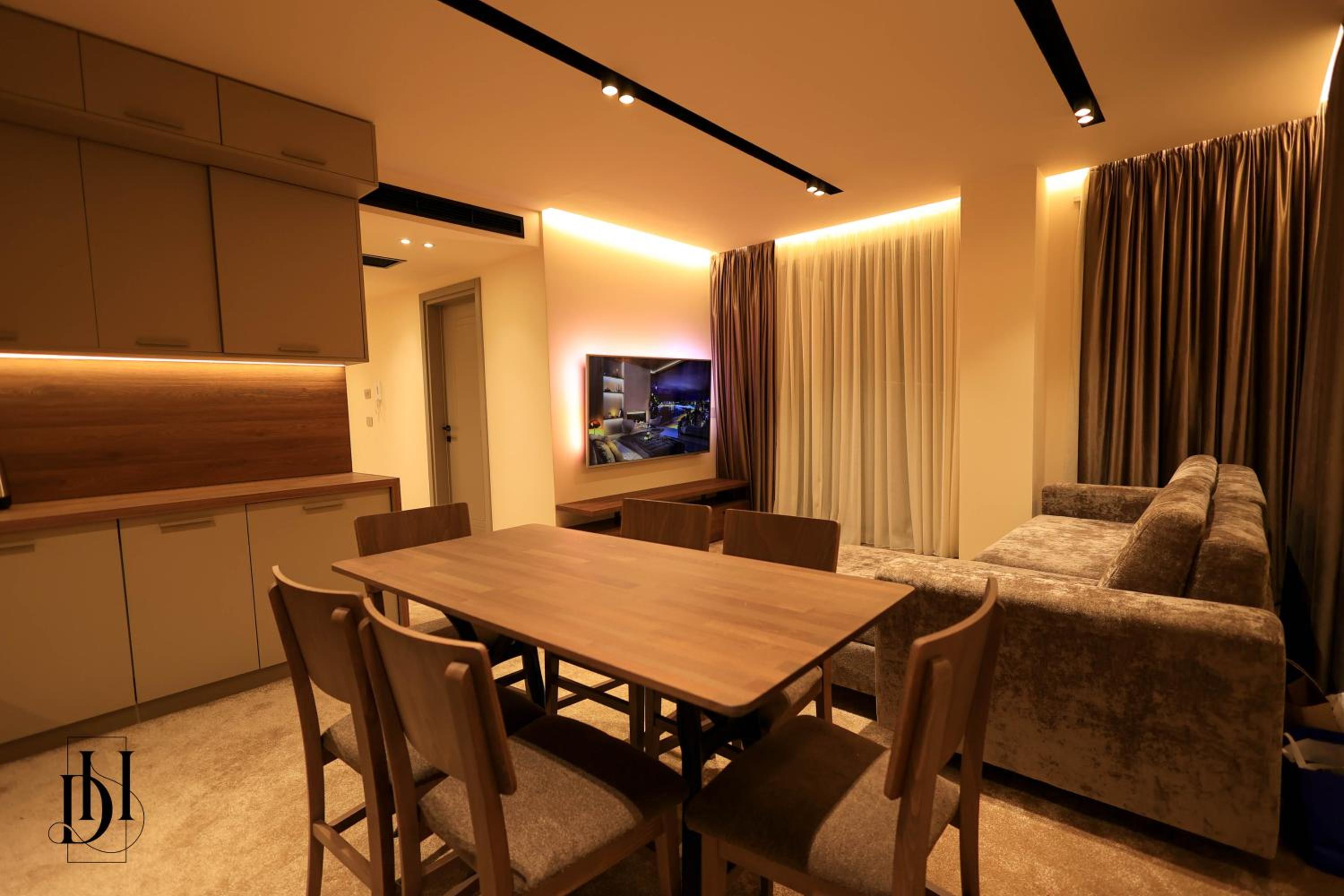 One-Bedroom Apartment with Balcony photo 3