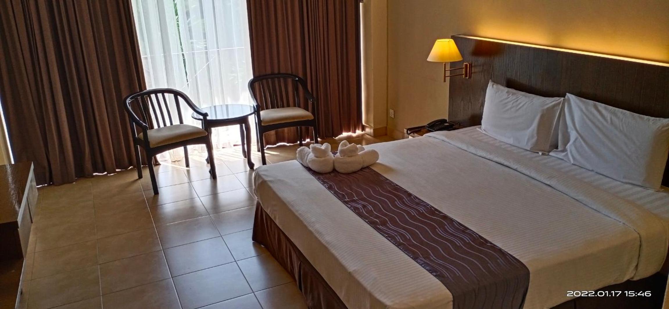 Deluxe King Room