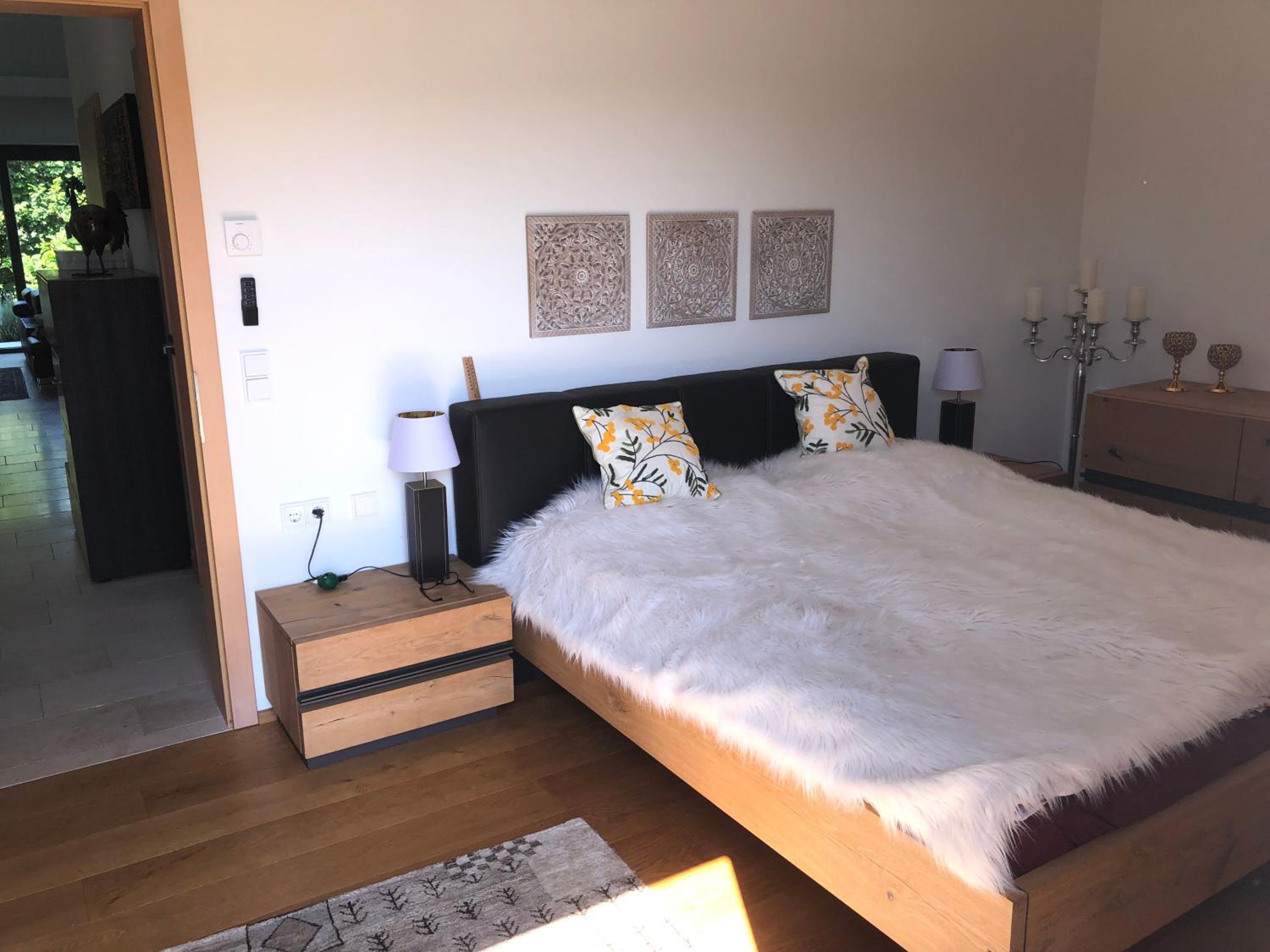 One-Bedroom House photo 1