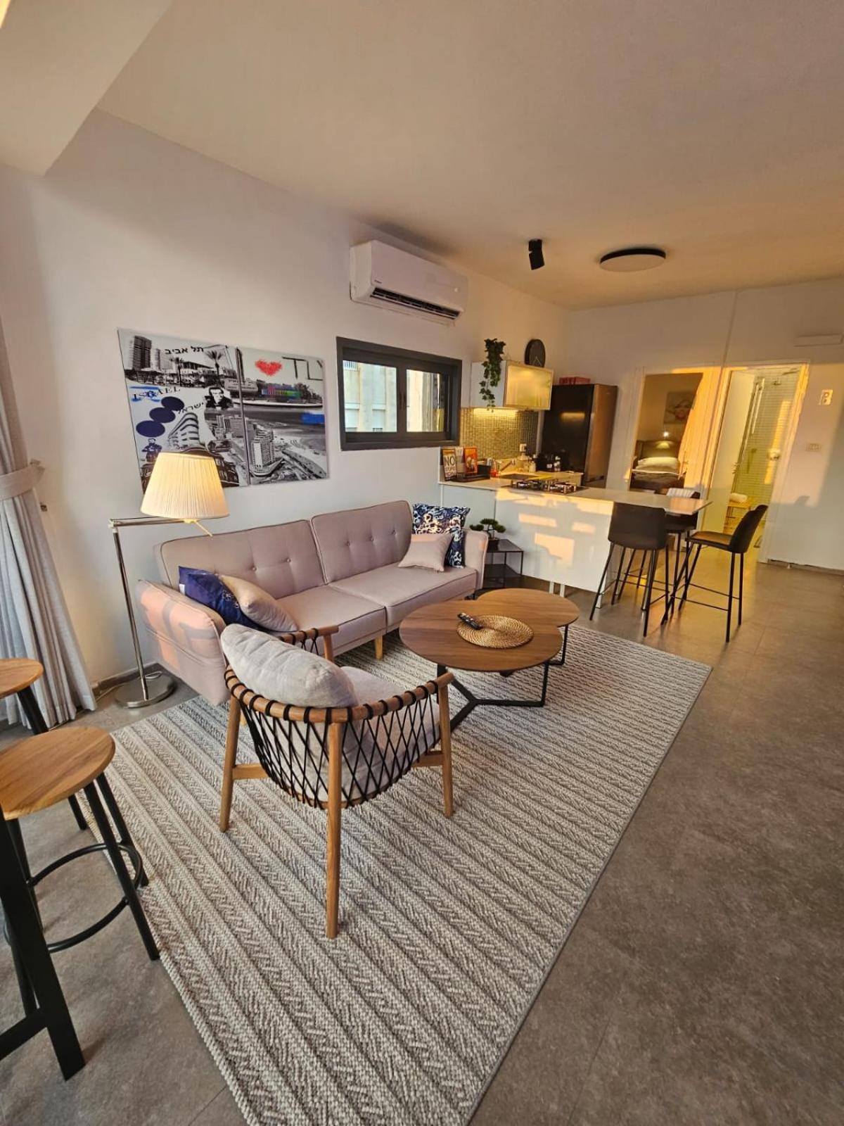 One-Bedroom Apartment