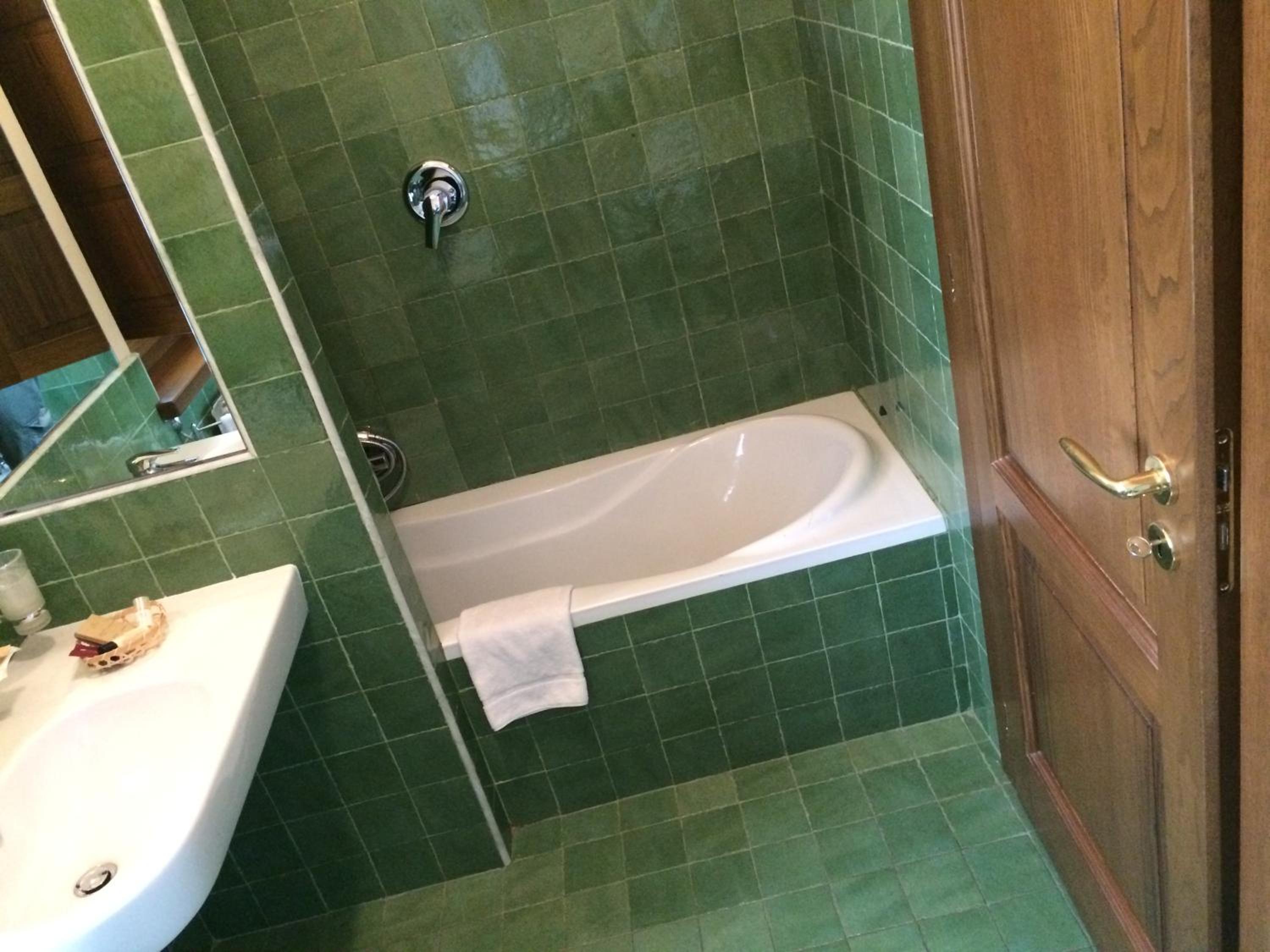 Double or Twin Room photo 2