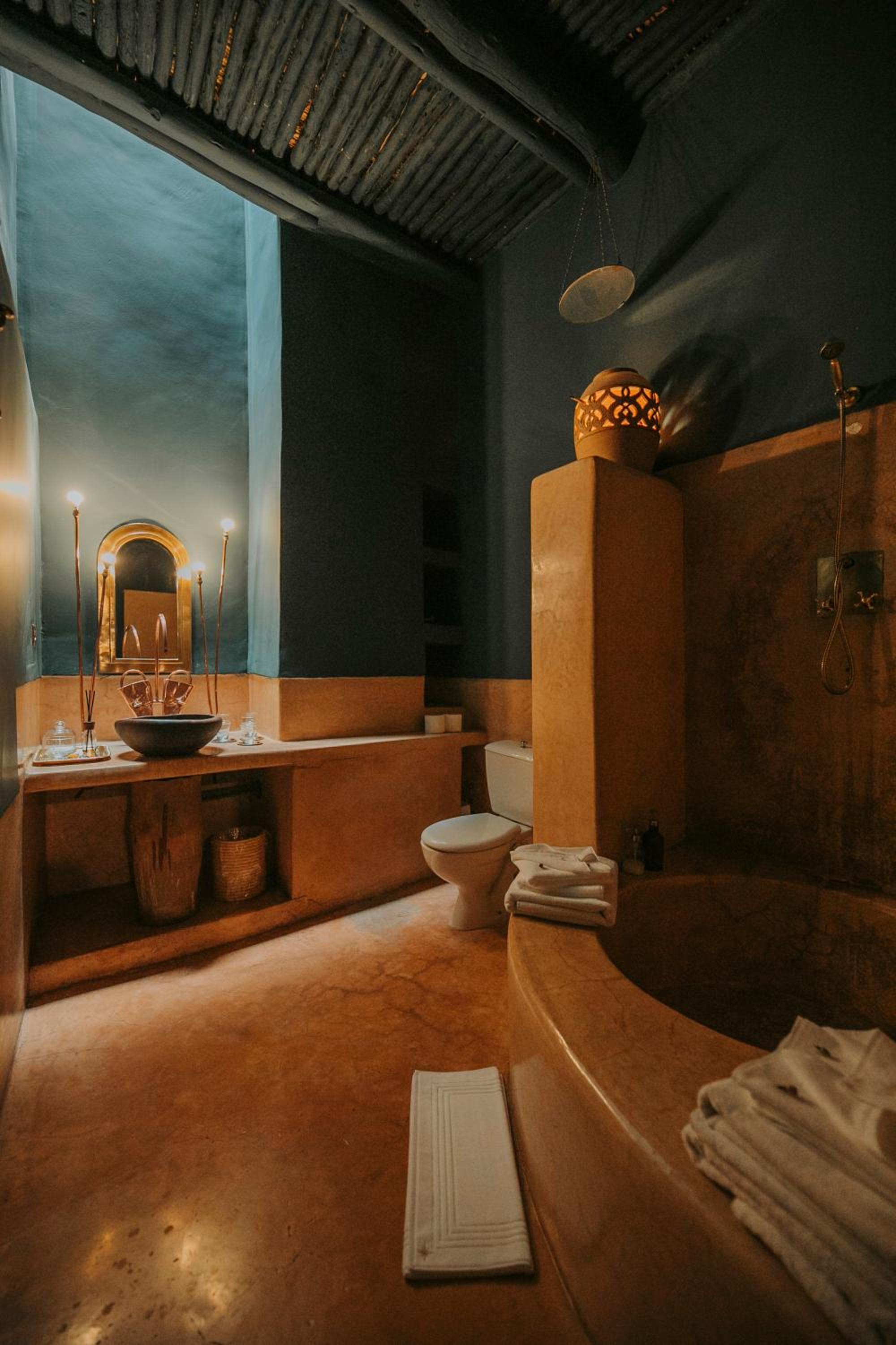 Deluxe Suite - Photo 10