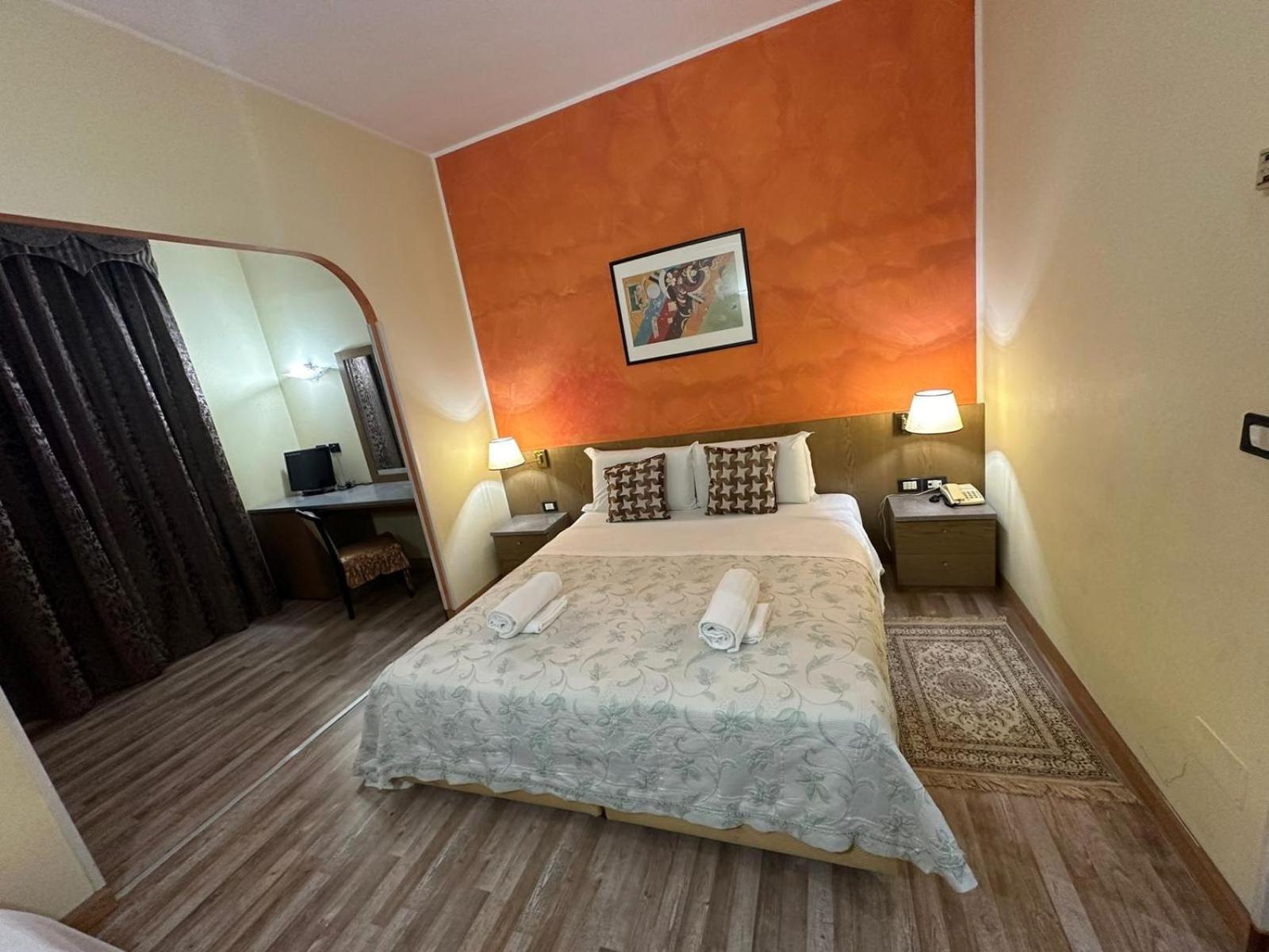 Double Room photo 3