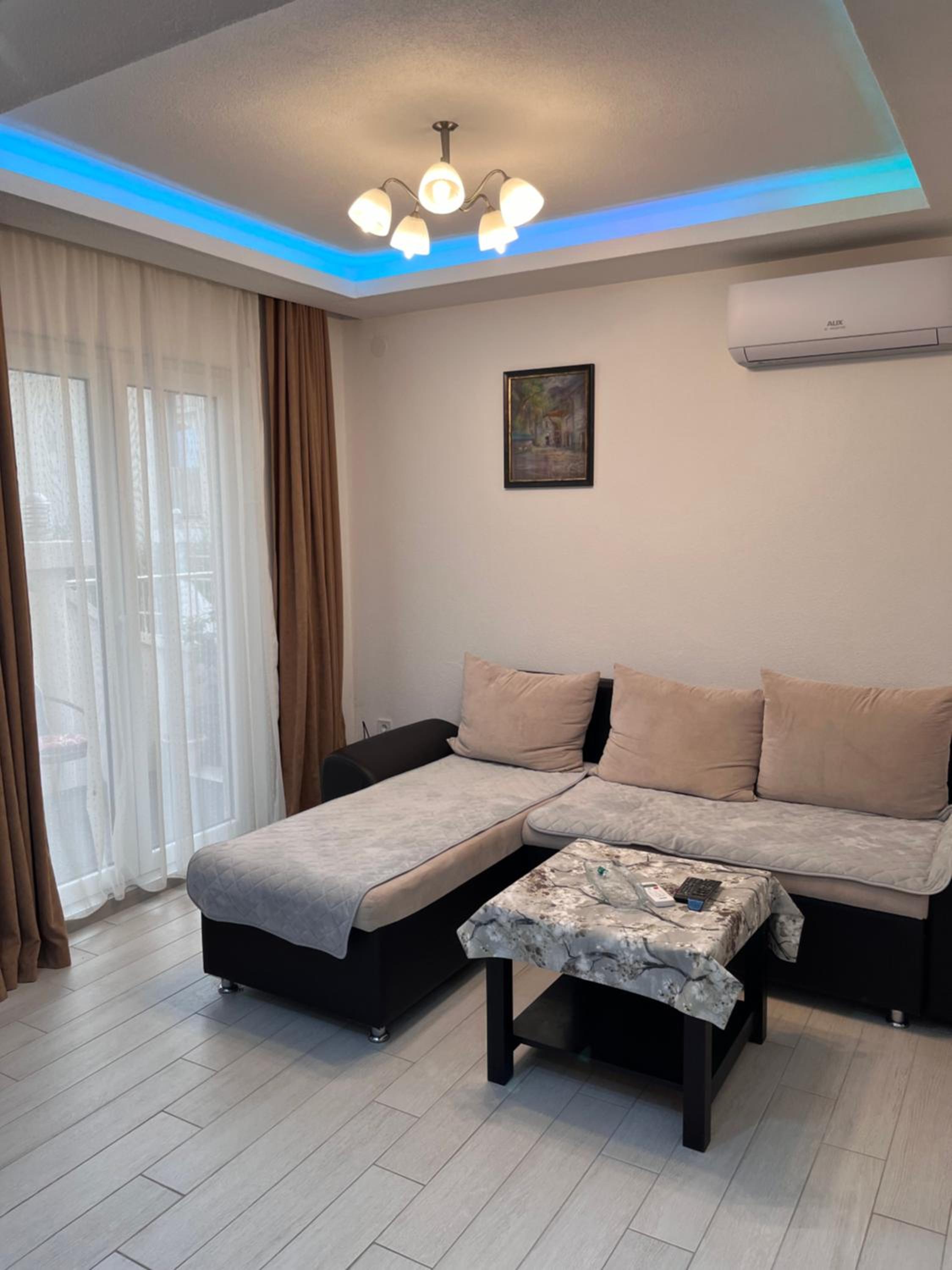 Apartment - Ground Floor photo 2