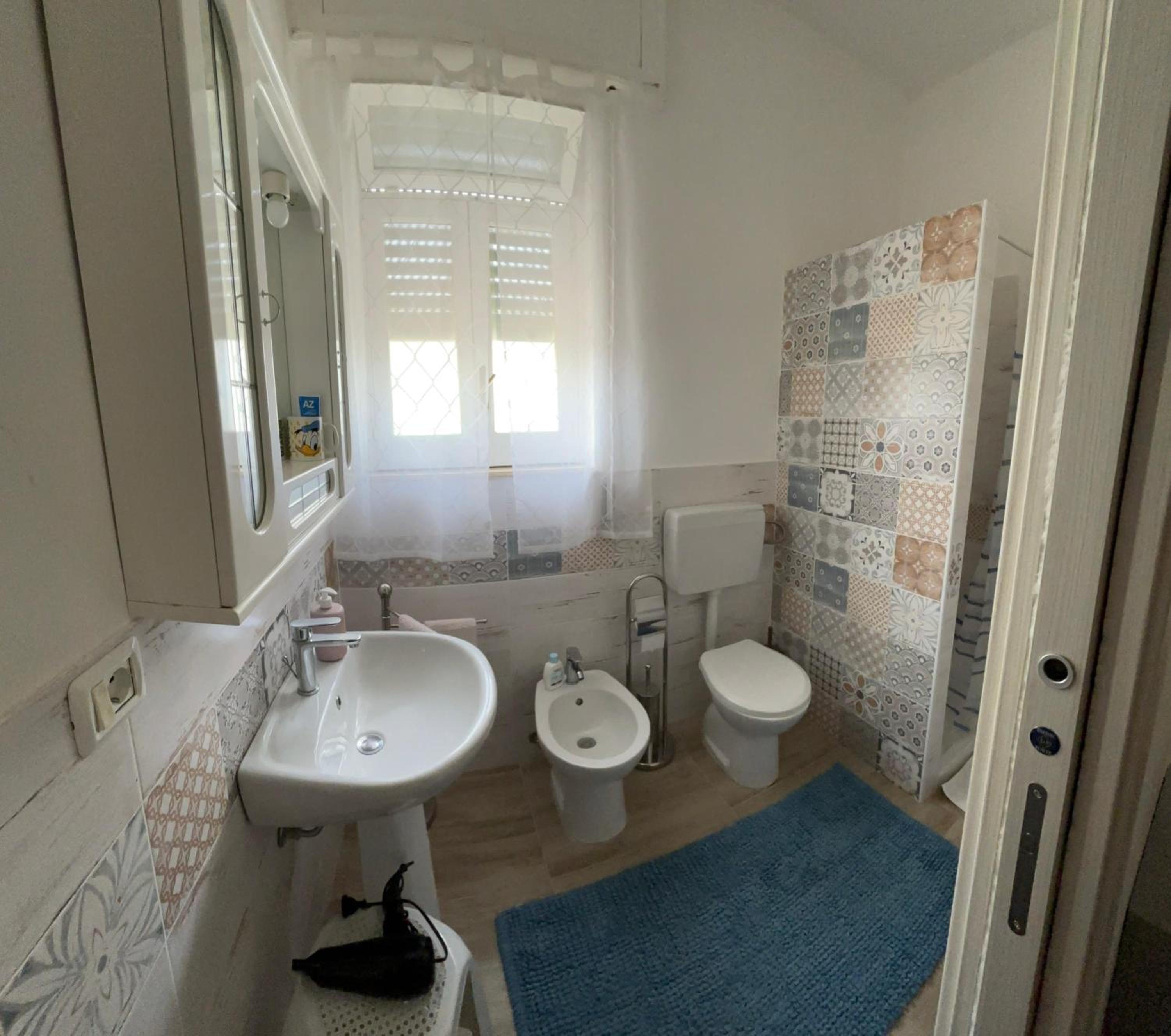 Three-Bedroom House photo 3