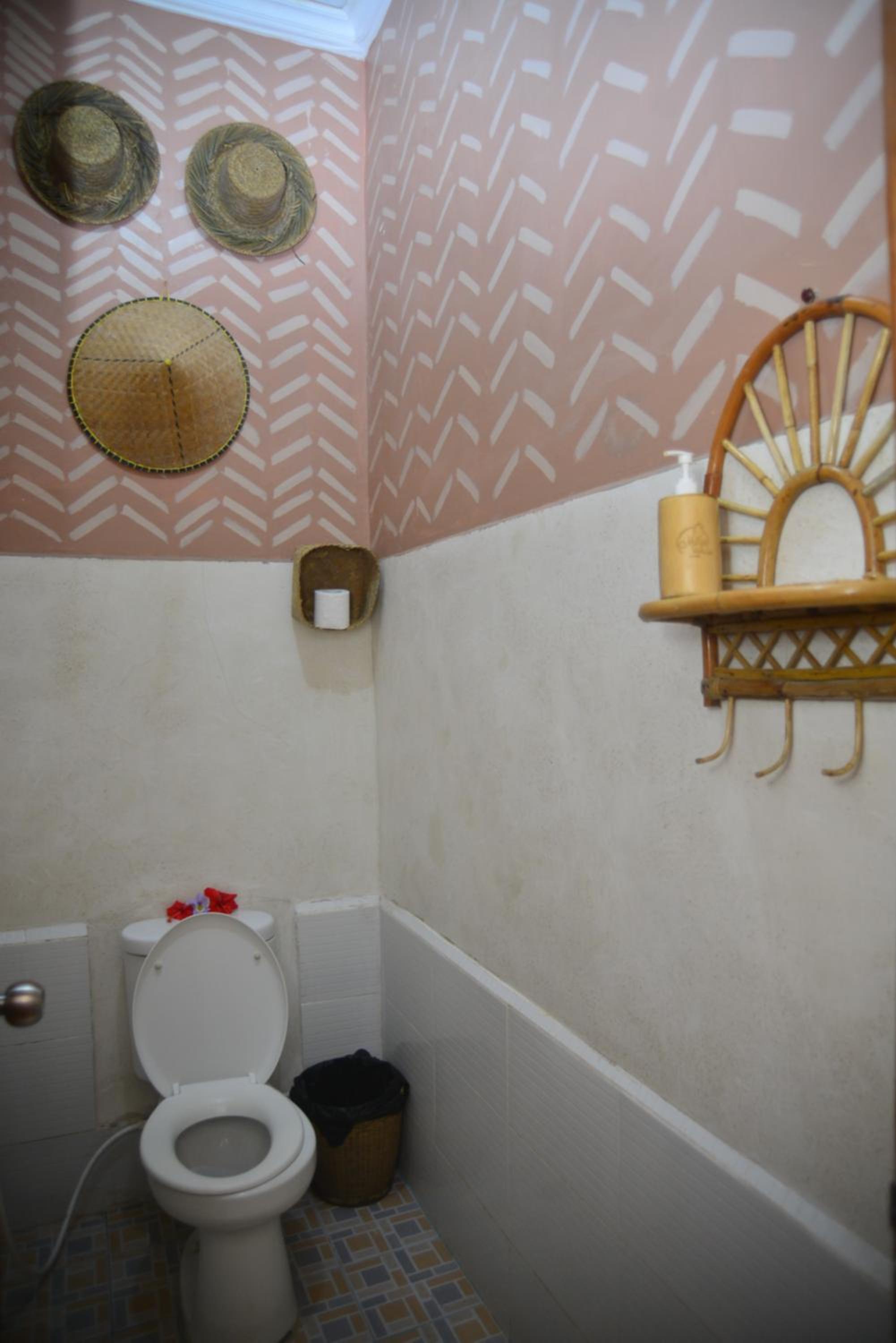 Standard Double Room - Photo 11