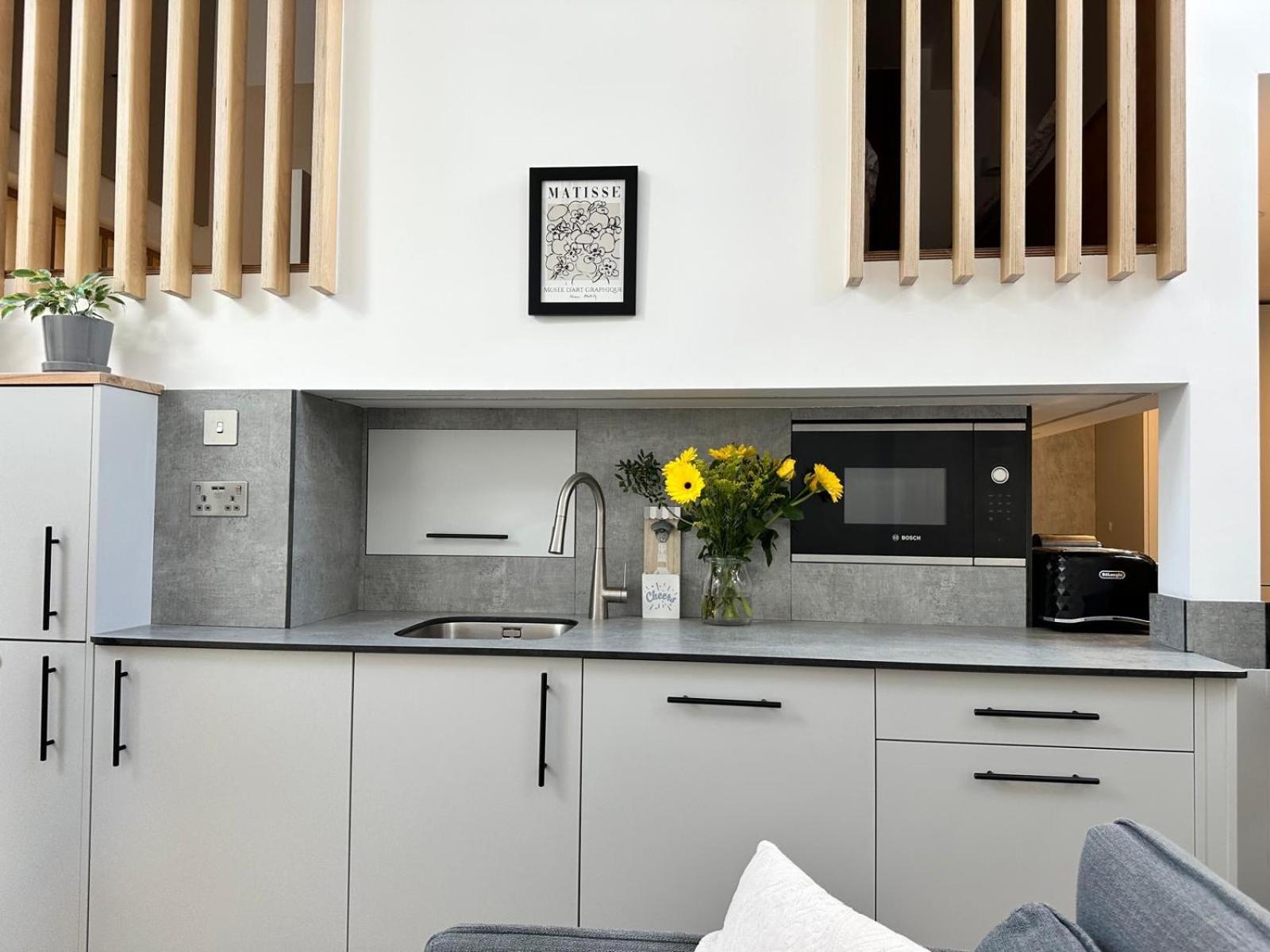 One-Bedroom House photo 2