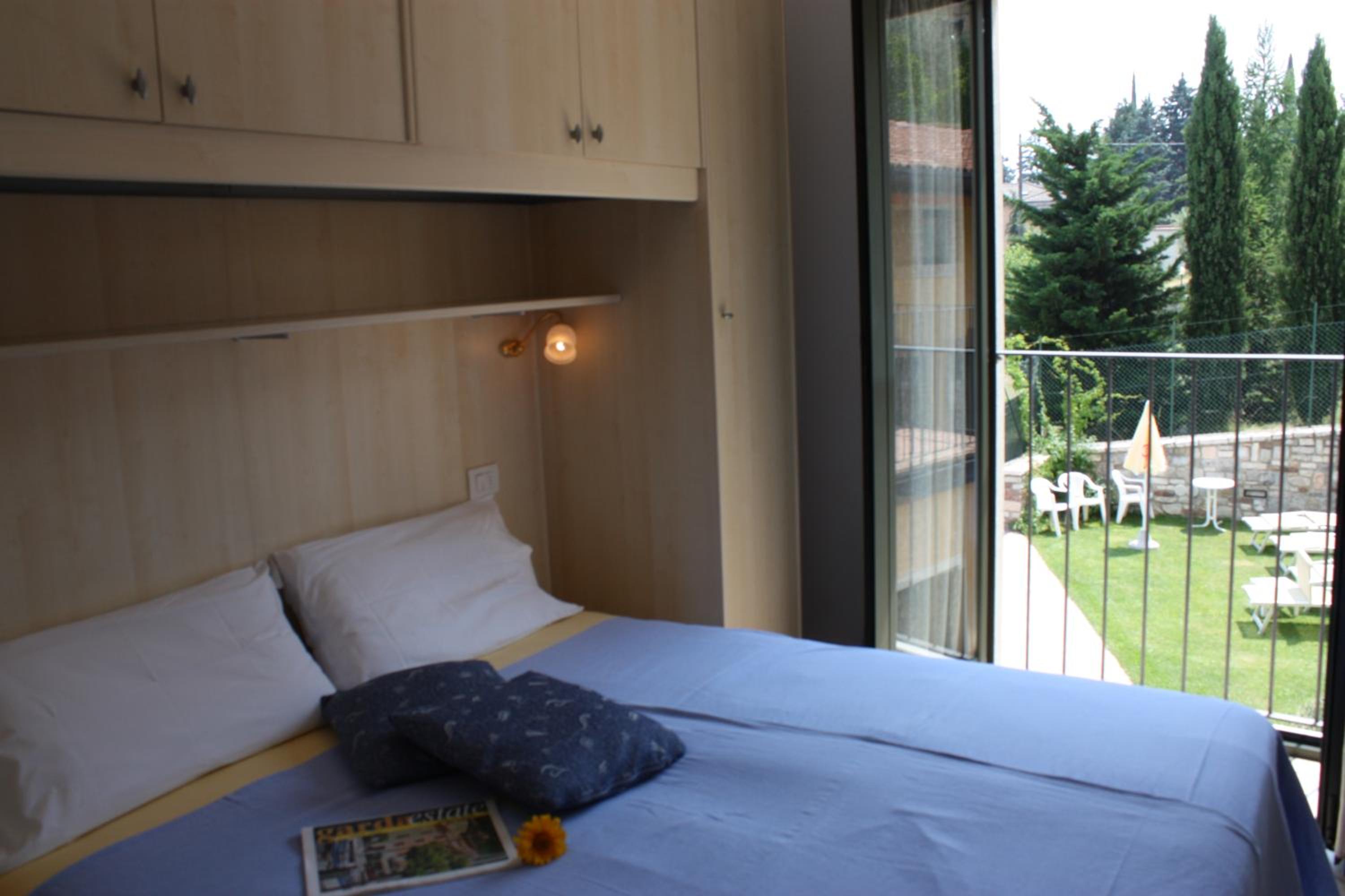 One-Bedroom Apartment - Photo 1