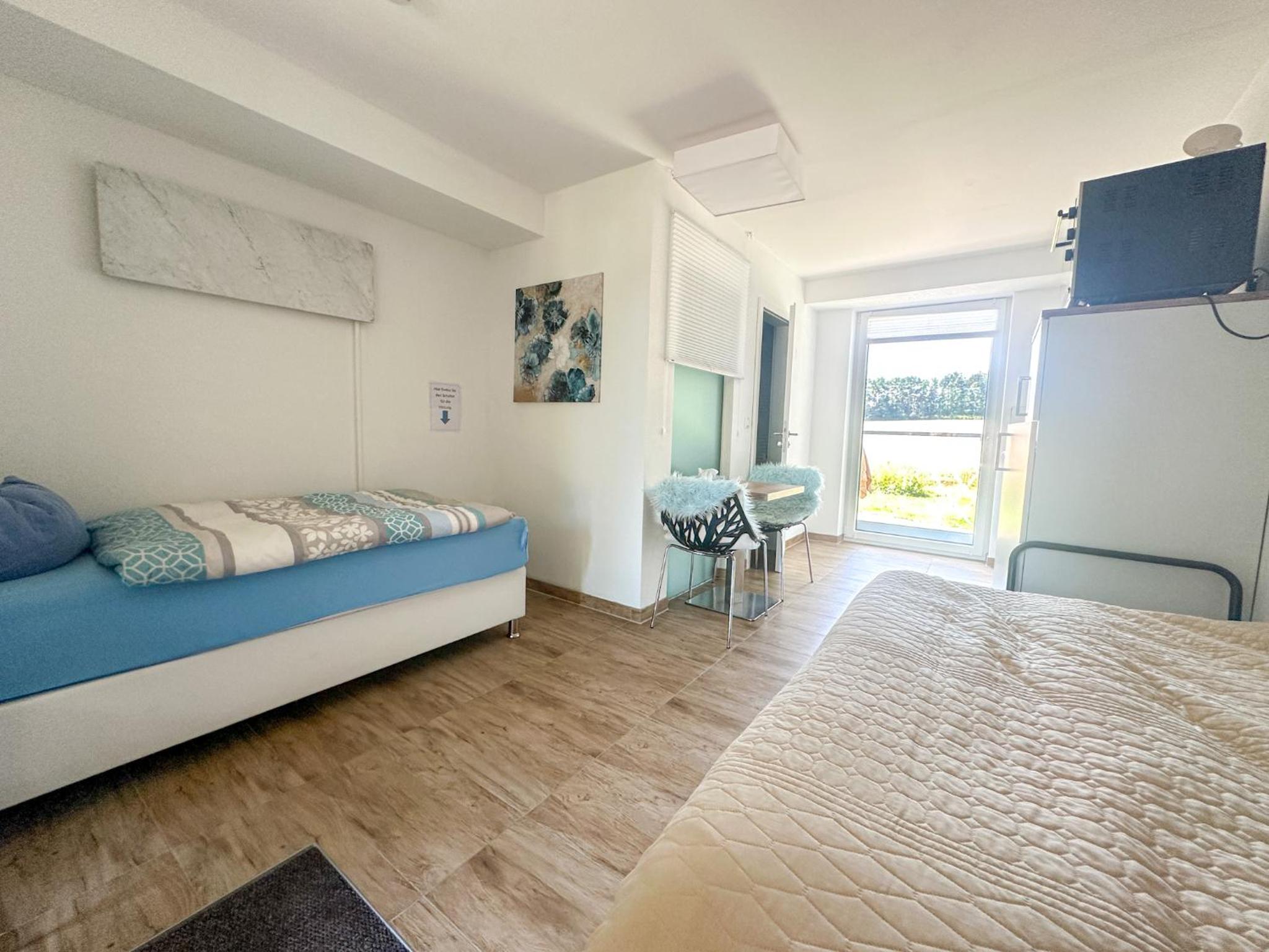 One-Bedroom Apartment photo 1