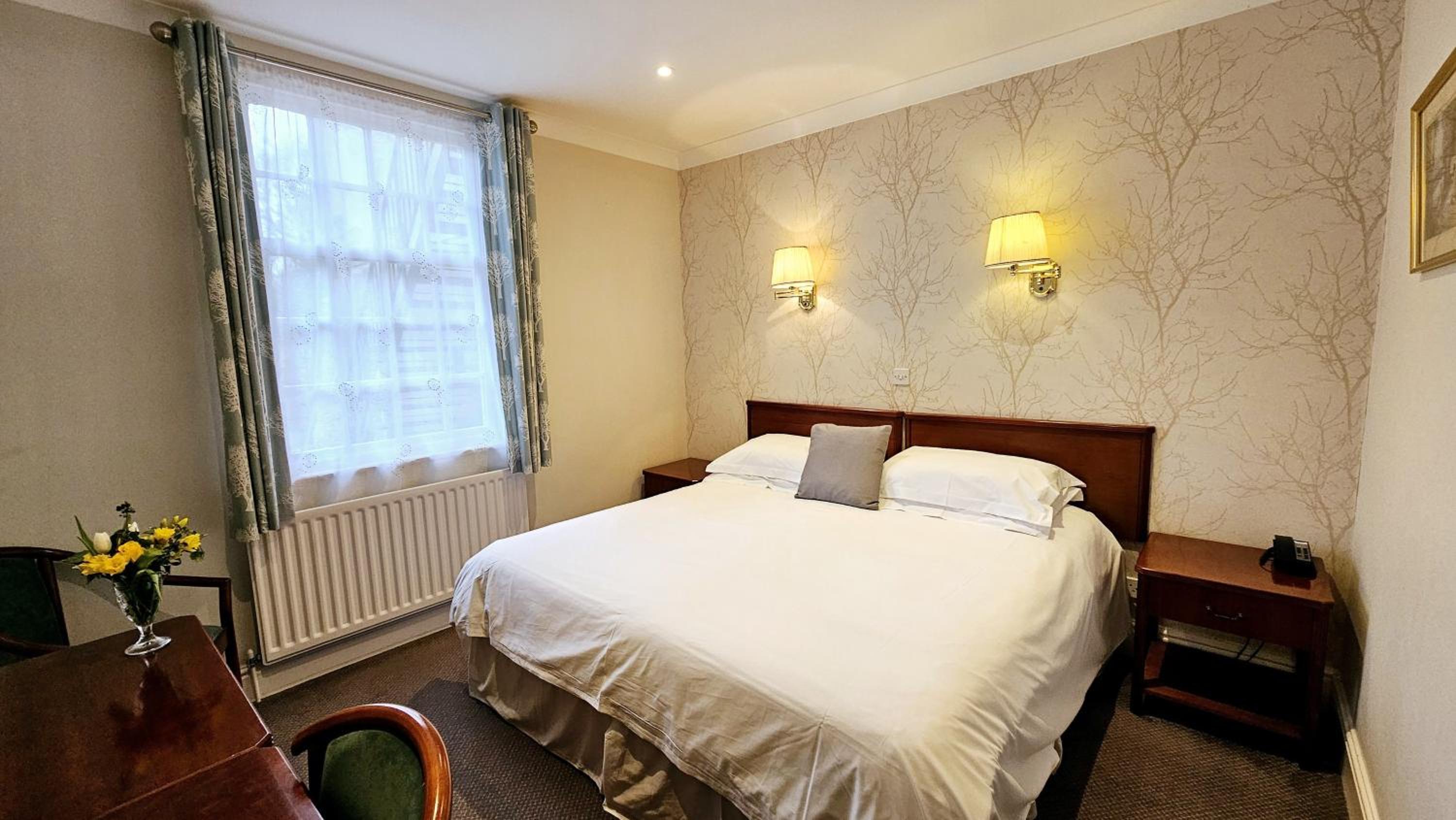 Double Room - Photo 2
