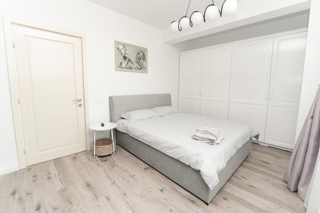 Two-Bedroom Apartment with Balcony photo 3