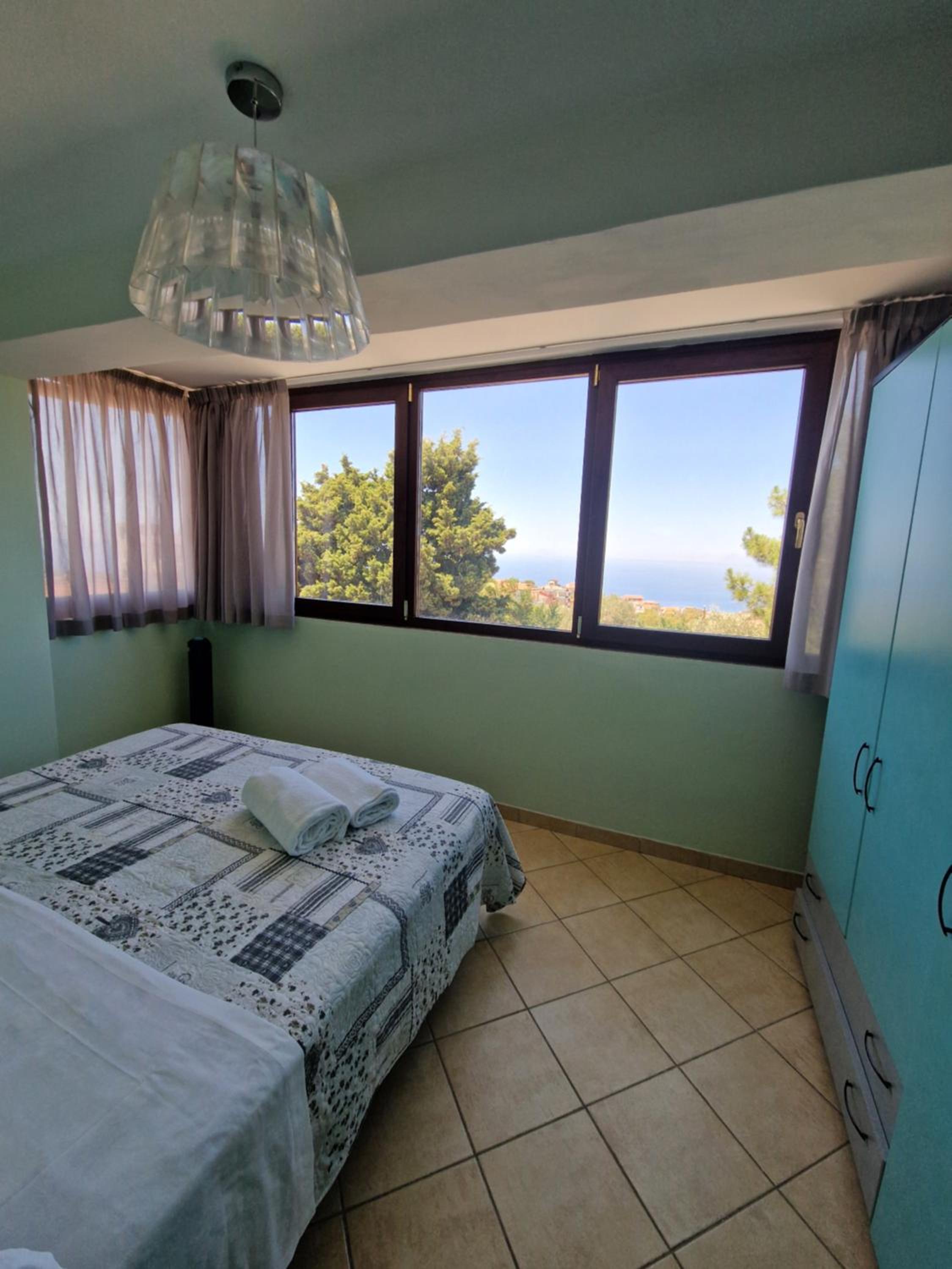 One-Bedroom House photo 2