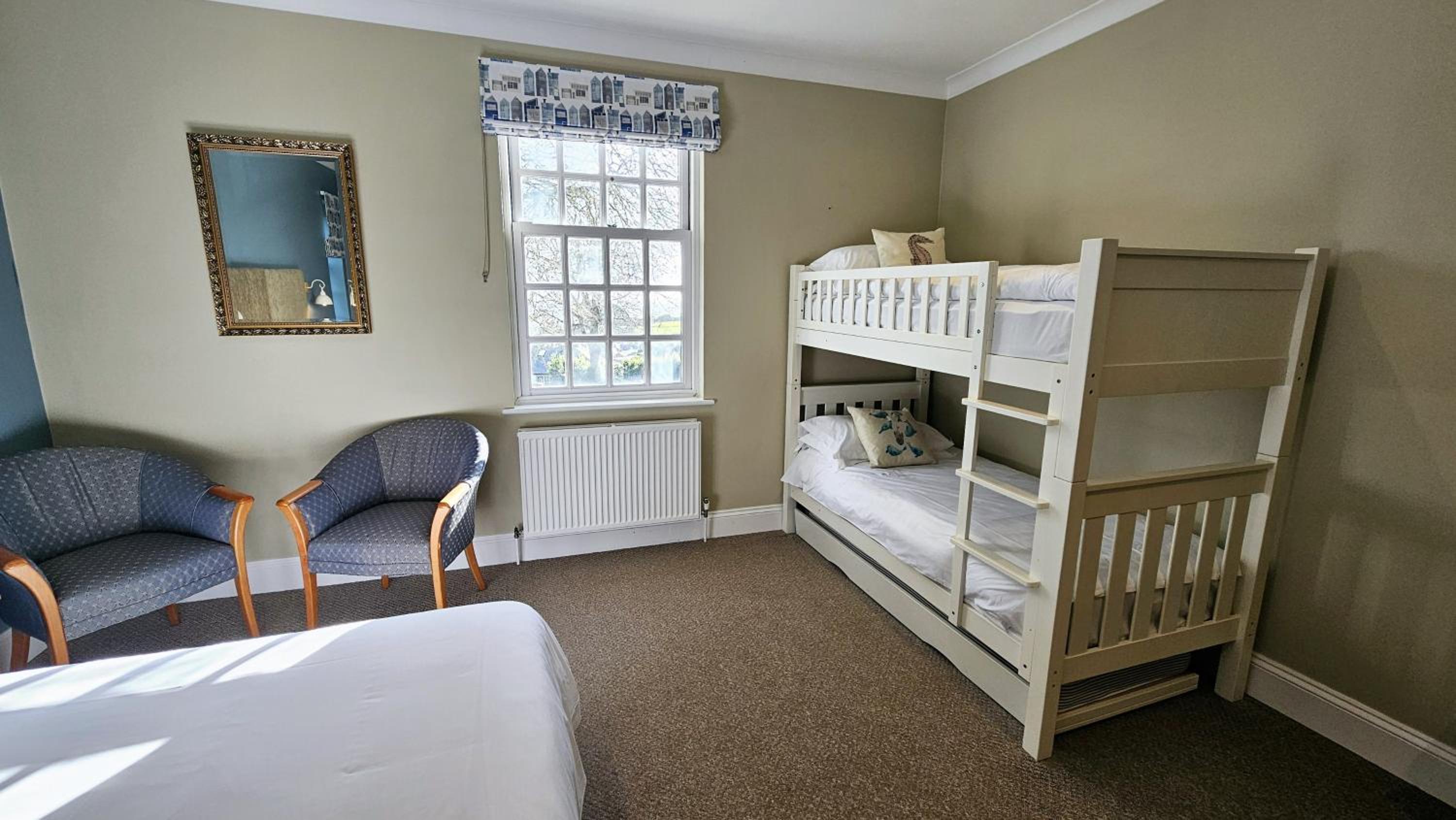 Family Room with Sea View photo 2