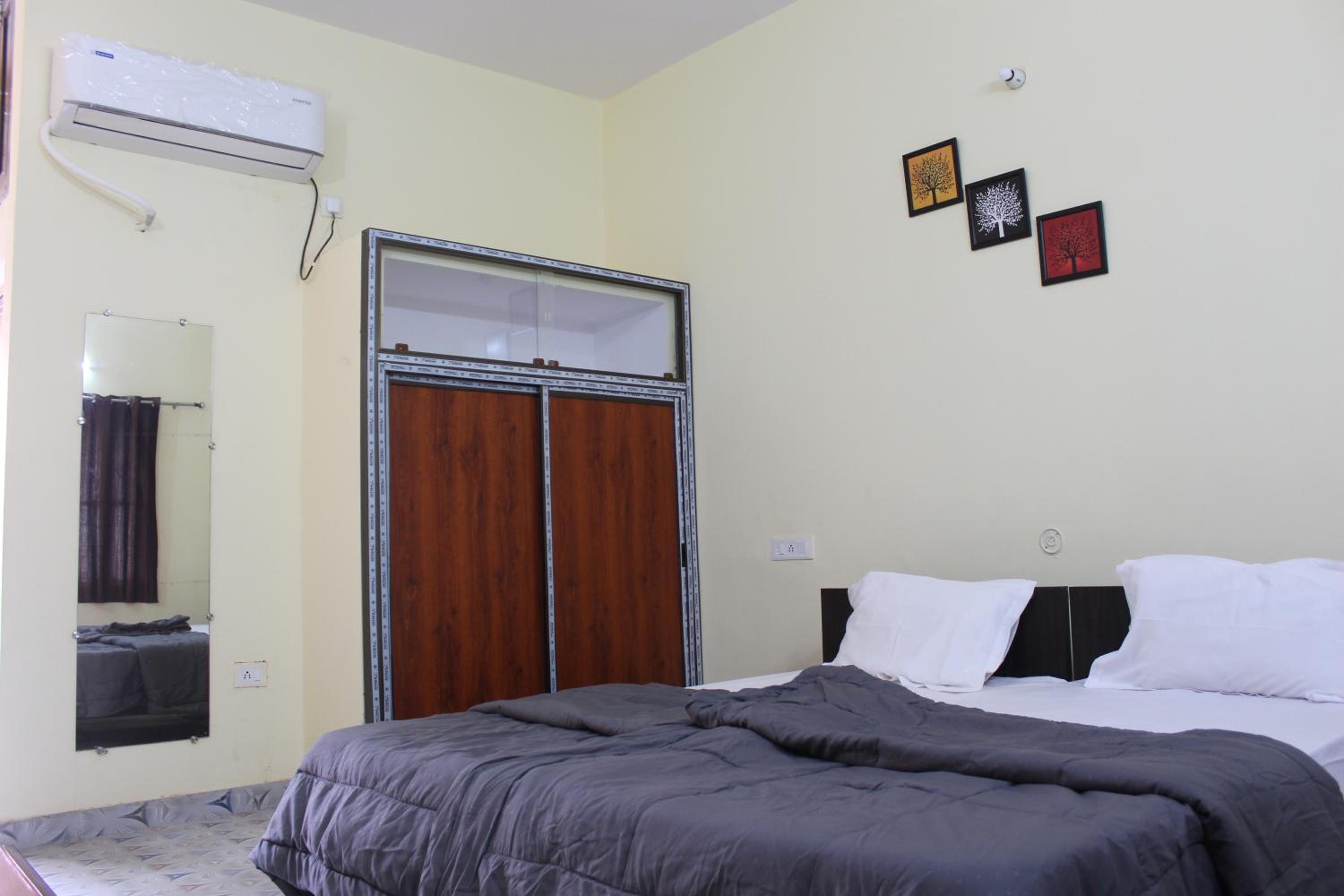 Double Room With Balcony photo 1