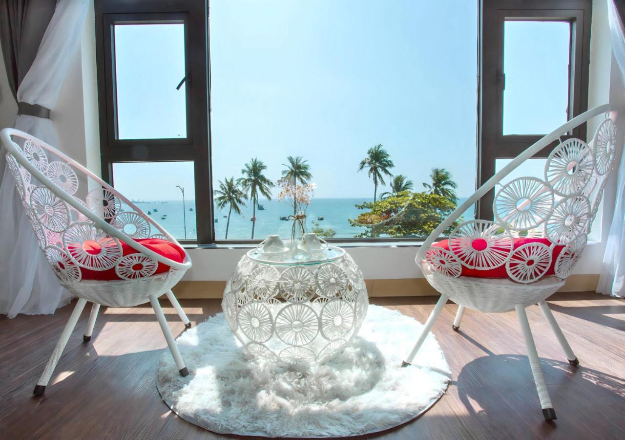 King Suite with Sea View