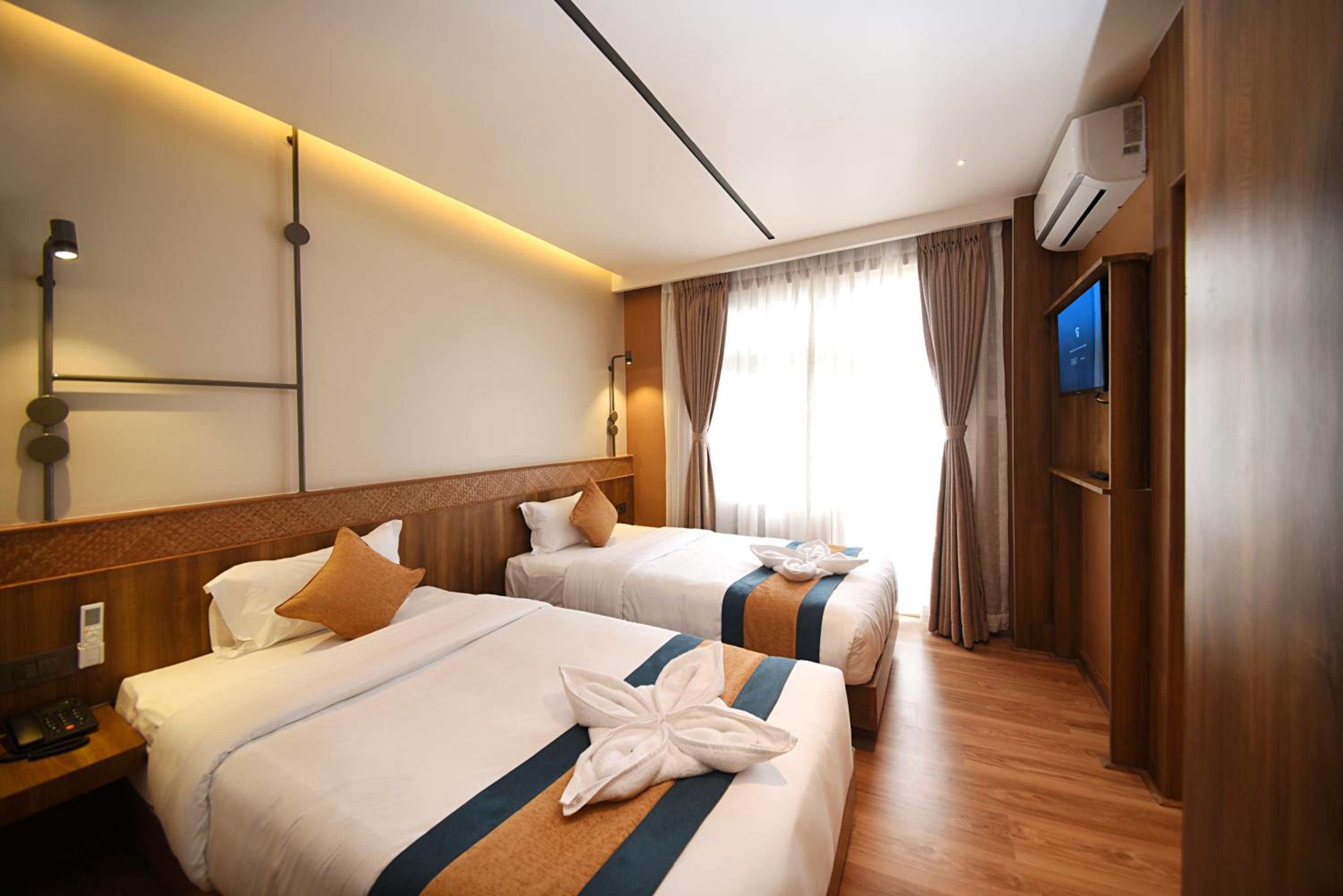 Deluxe Twin Room - Photo 18