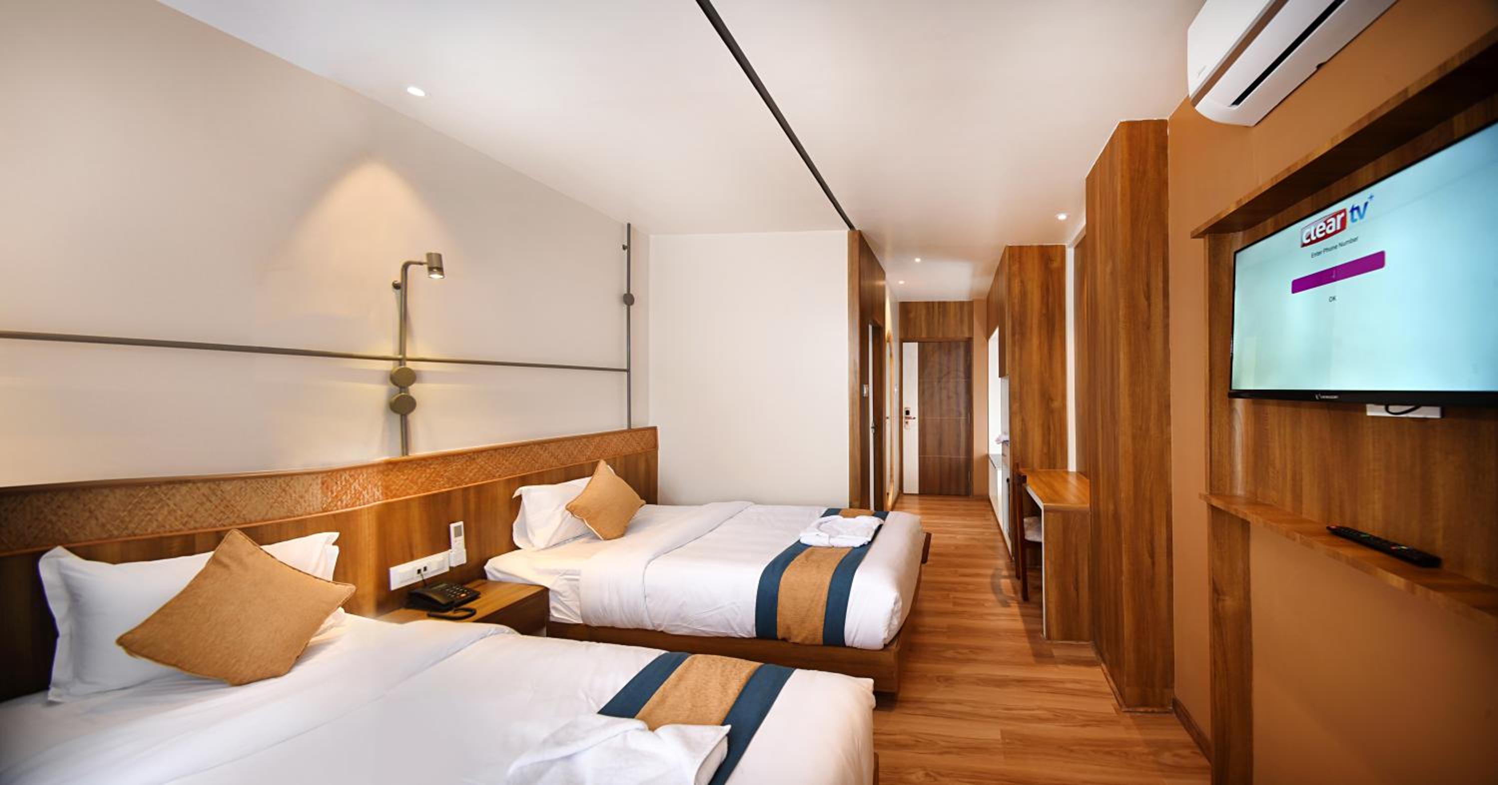 Deluxe Twin Room - Photo 6