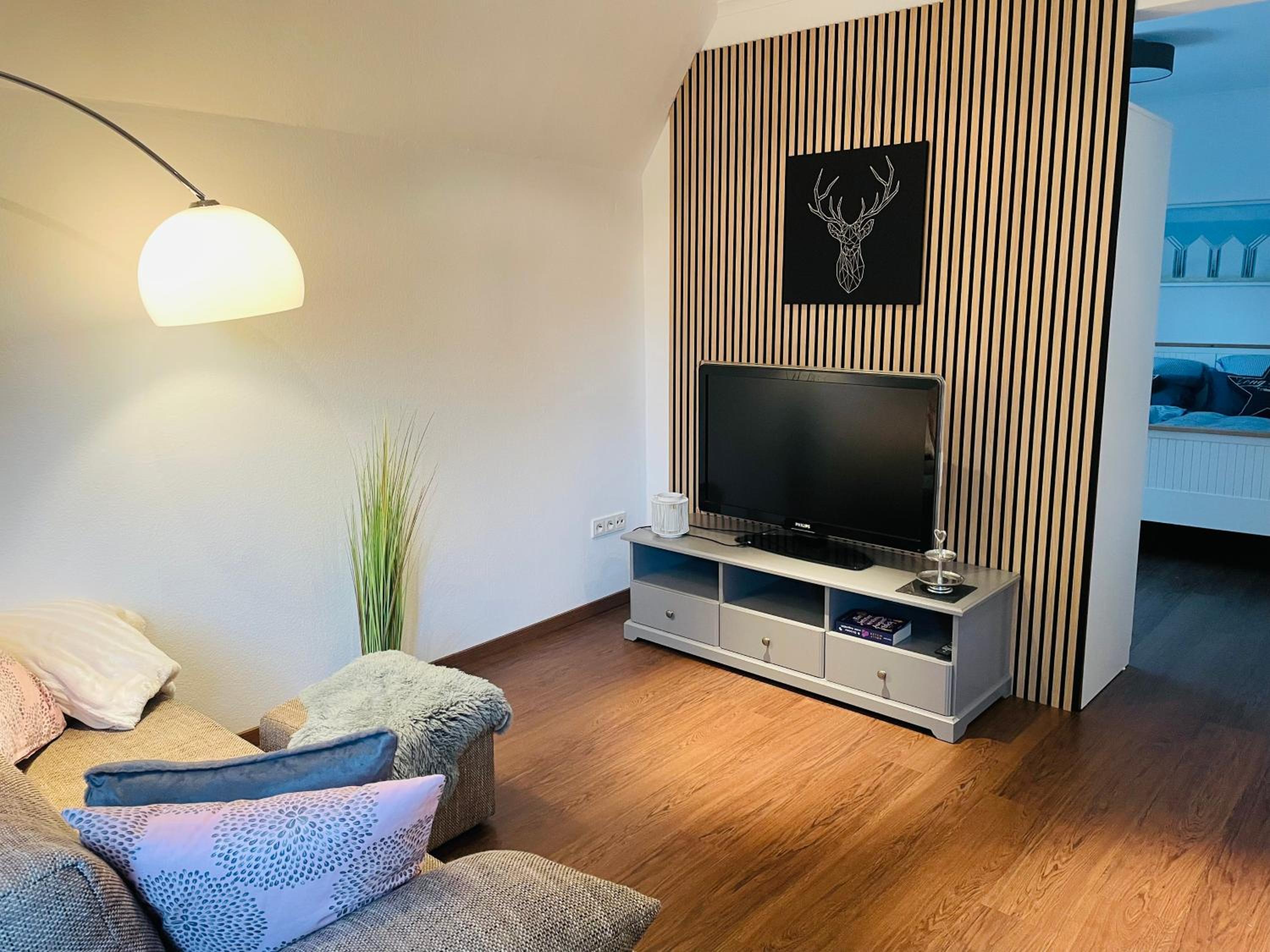 One-Bedroom Apartment photo 1