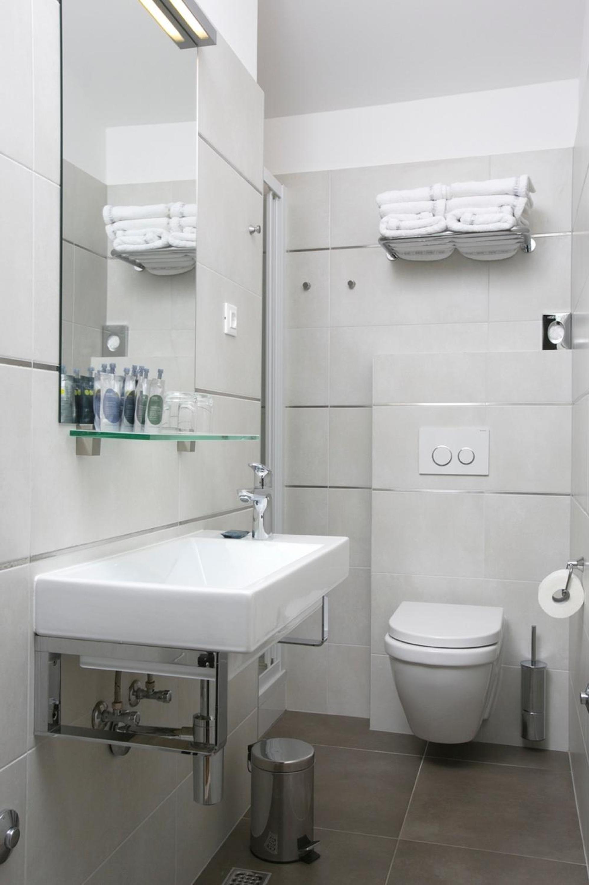 Deluxe Three-Bedroom Villa with Terrace and Spa Bath - Radmilovica Street 19 photo 3
