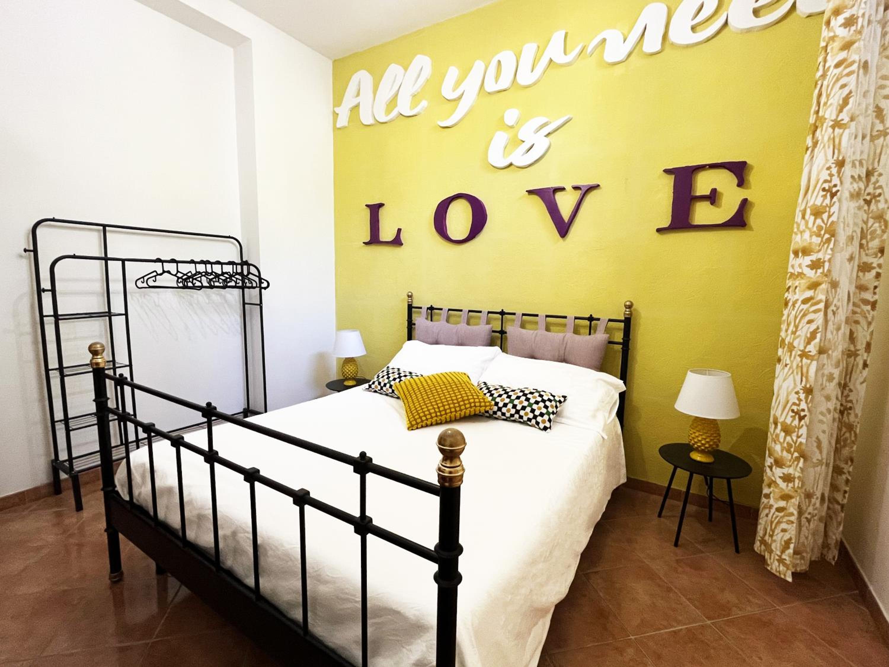 Double Room with Shared Bathroom