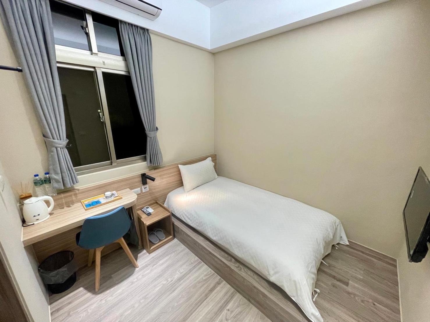 Deluxe Single Room