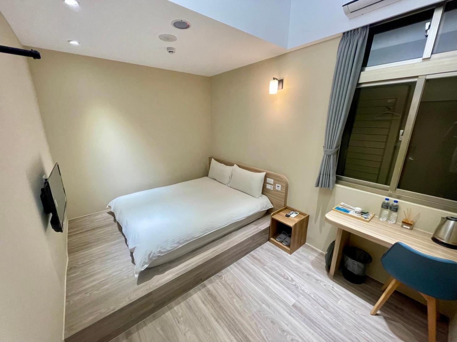 Standard Double Room photo 2
