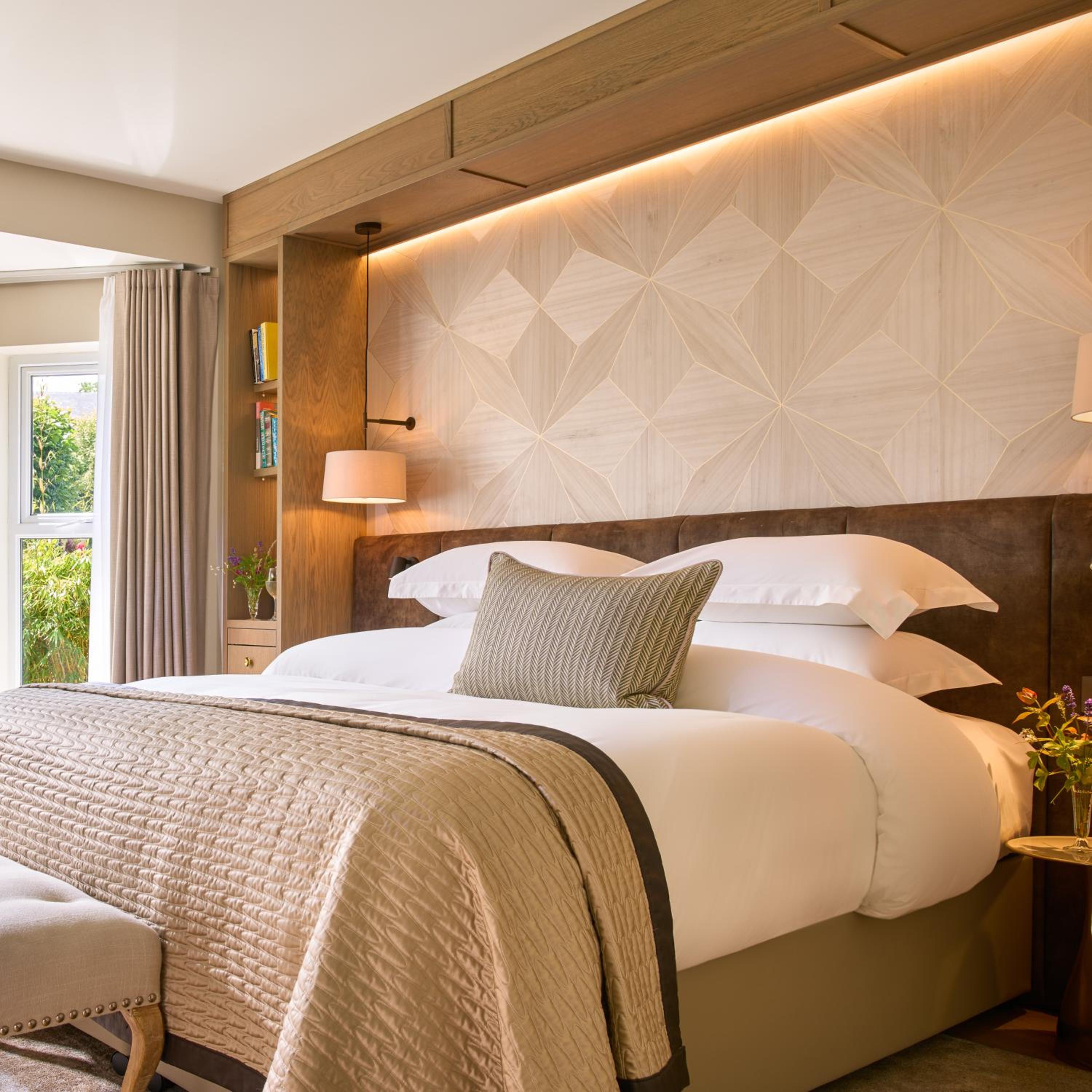 Luxury King Room