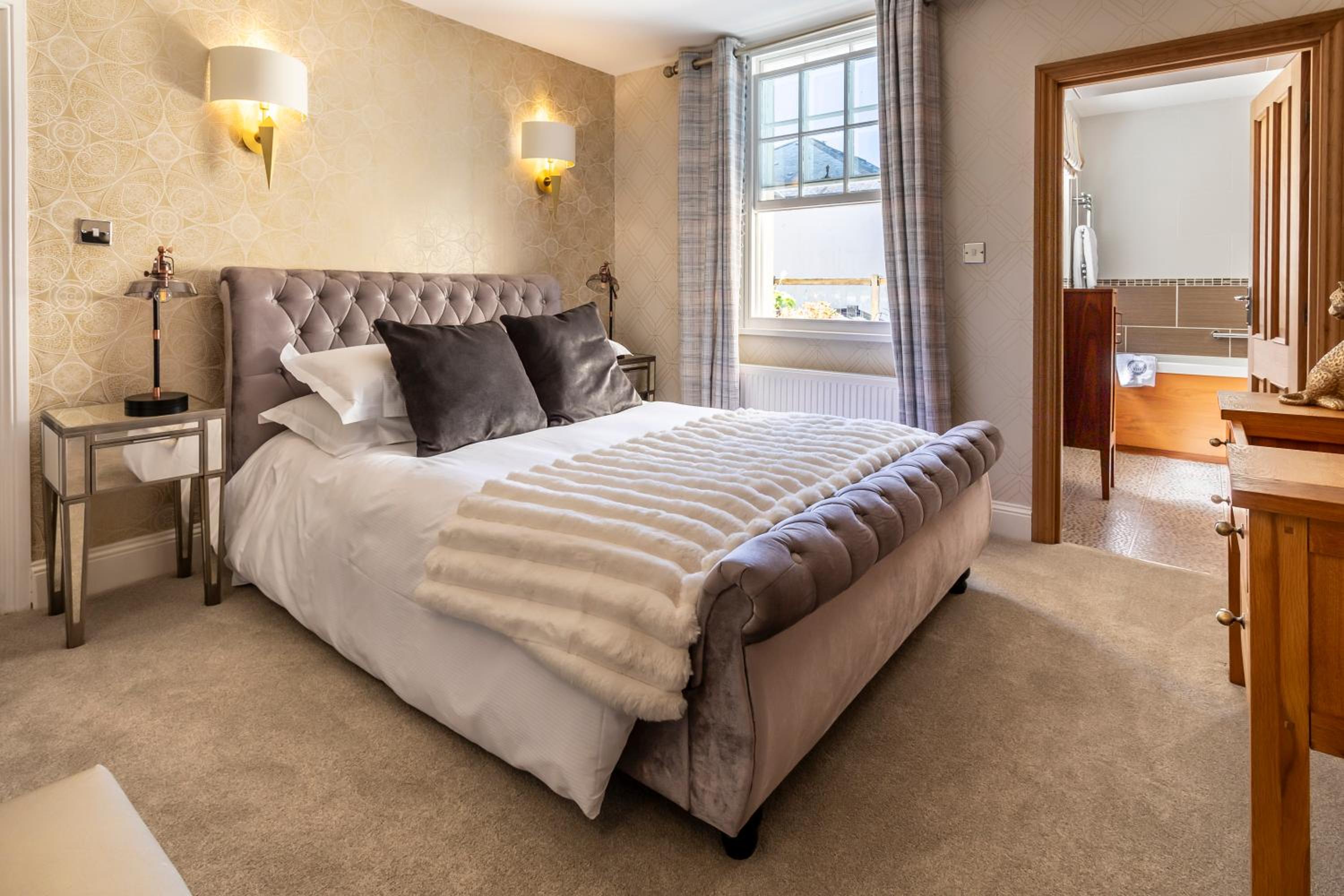 King Room