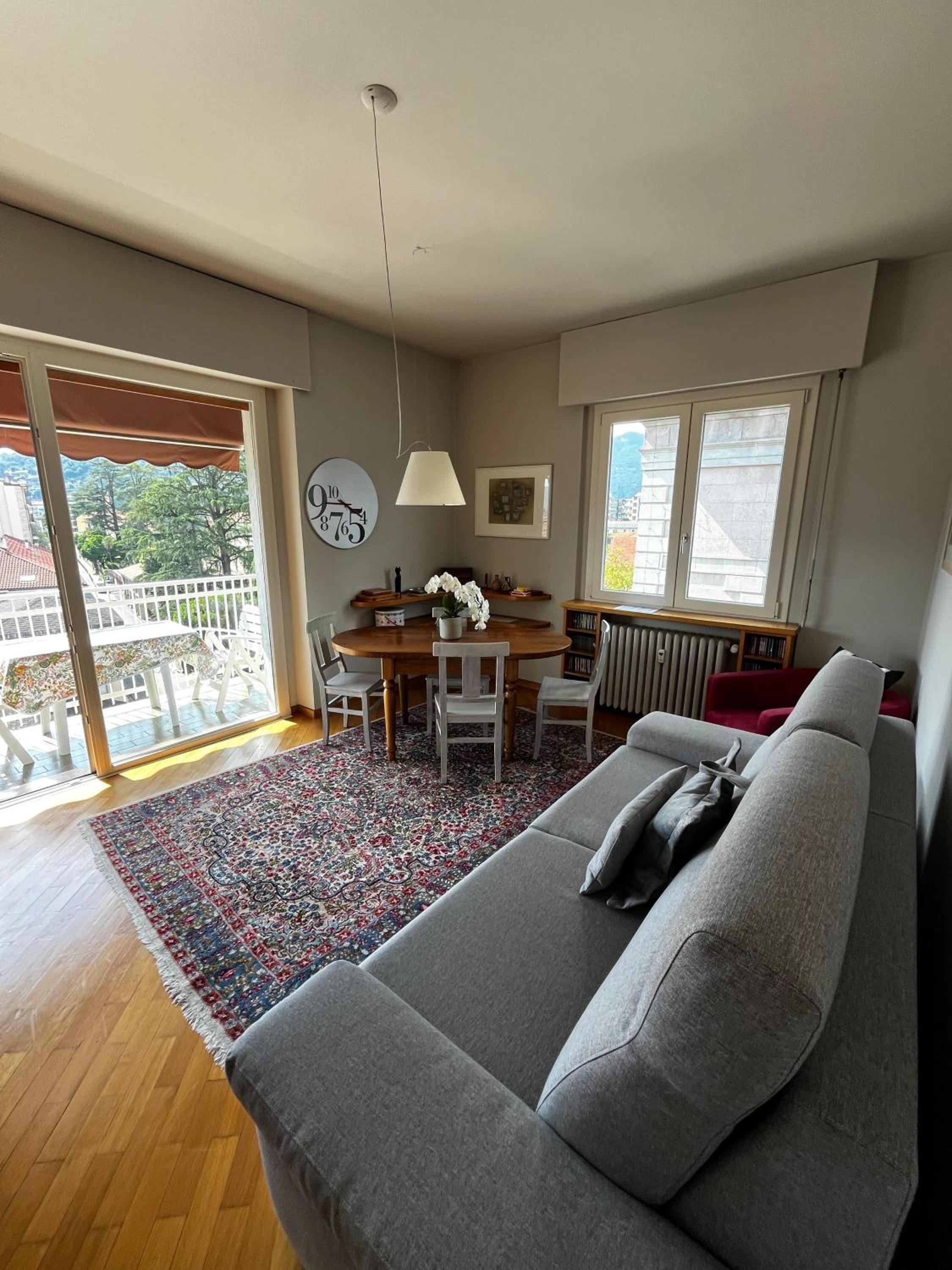 One-Bedroom Apartment with Balcony and City View - Photo 12