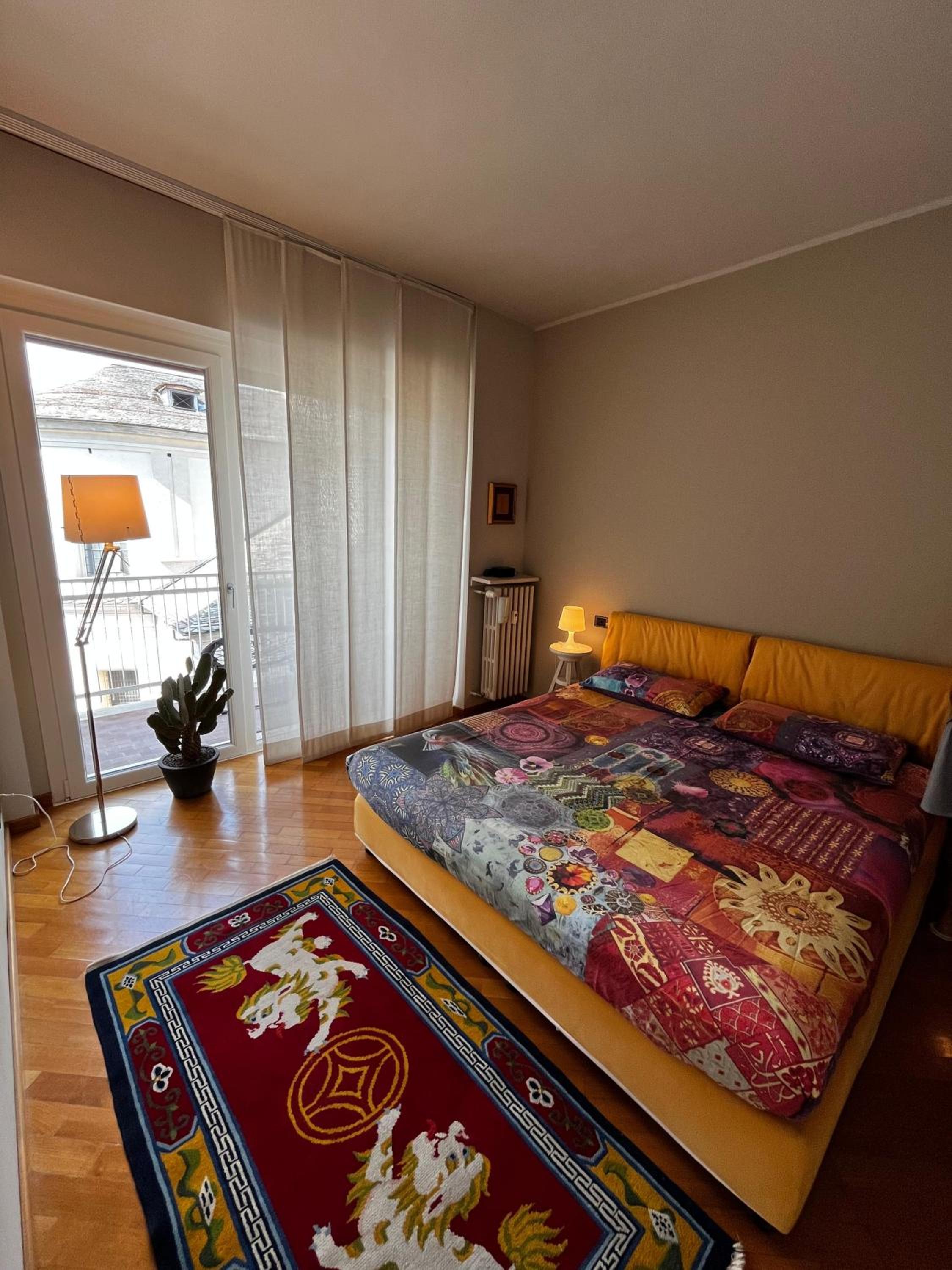 One-Bedroom Apartment with Balcony and City View - Photo 17
