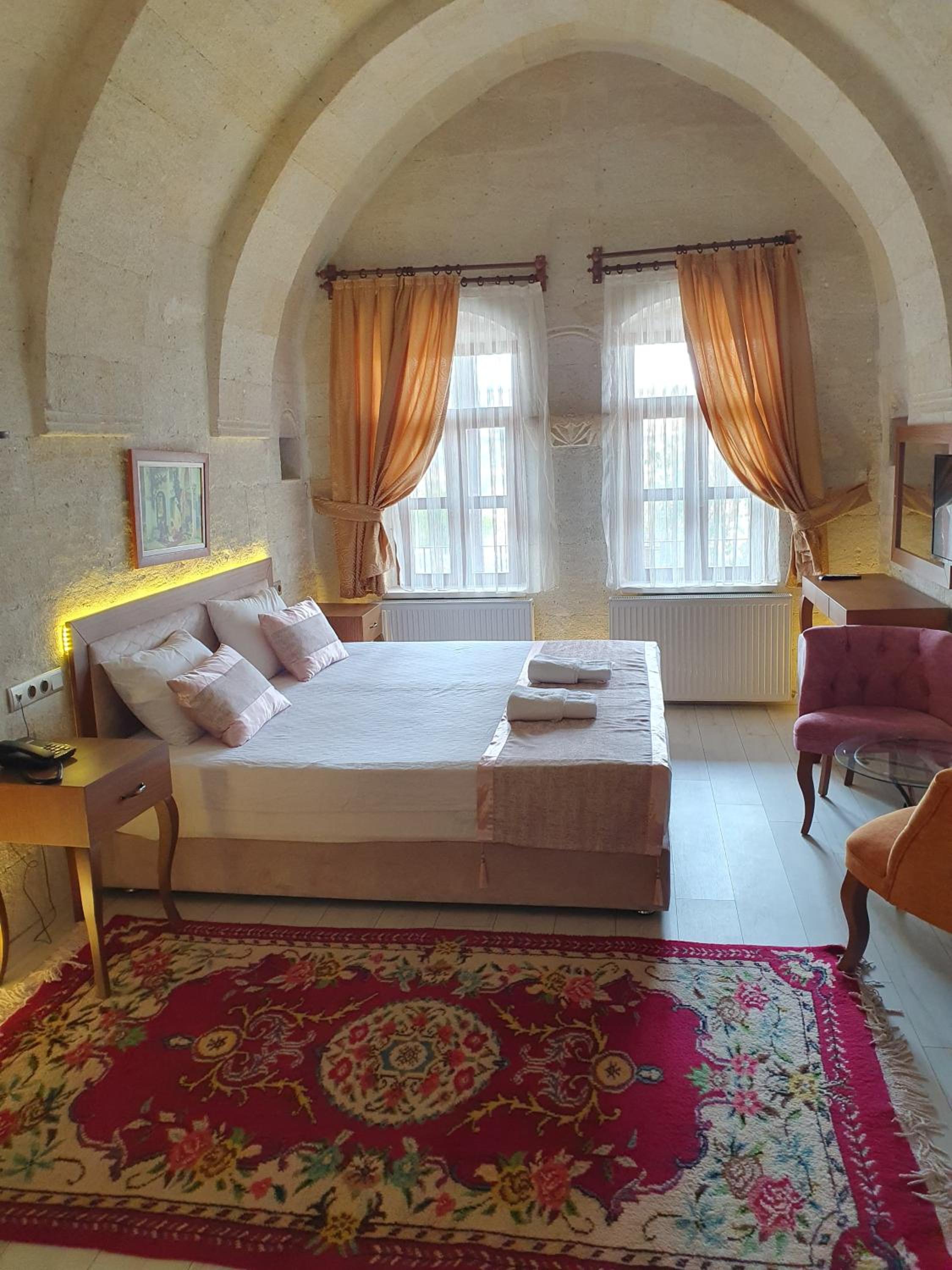 Standard Double Room - Photo 3