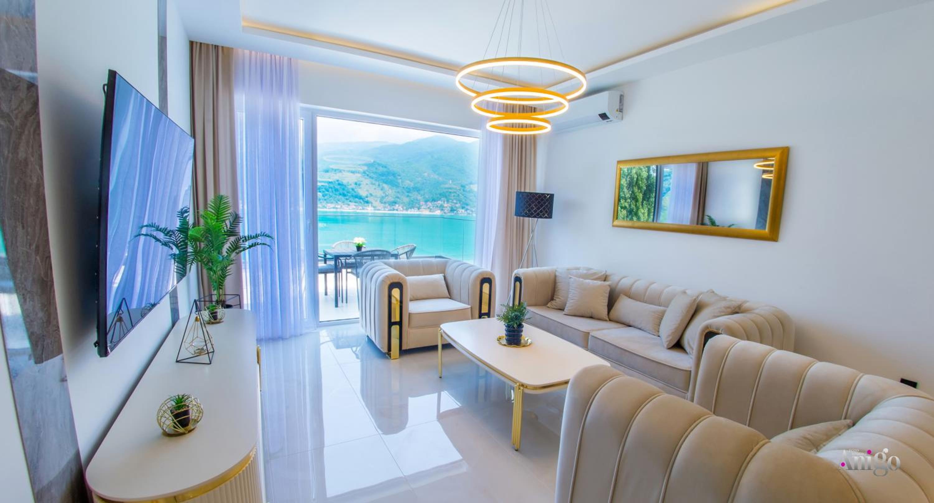 Two-Bedroom Apartment with Lake View