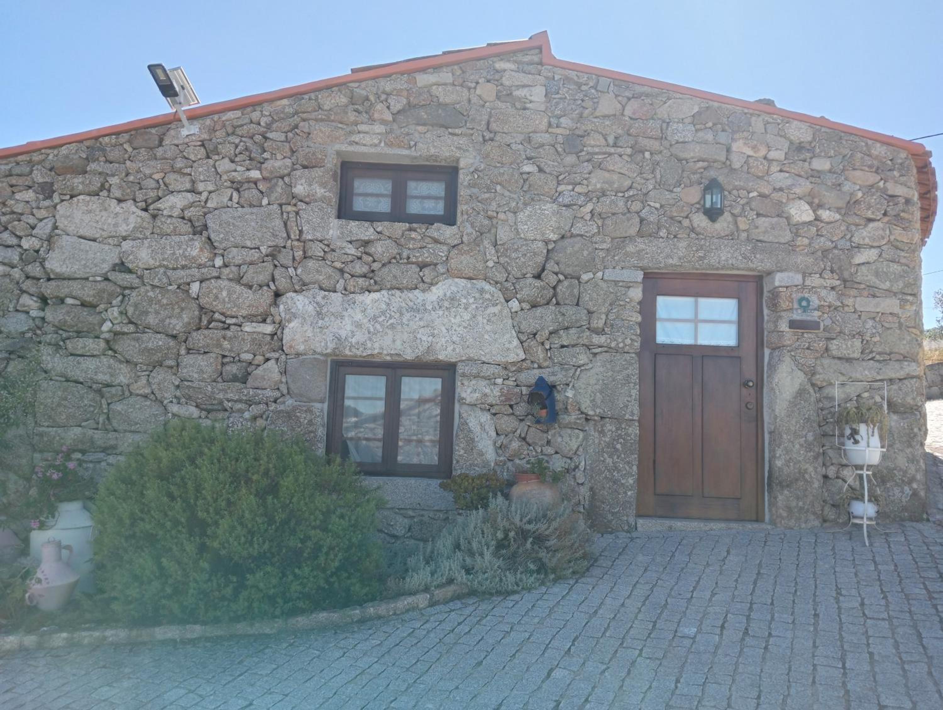 One-Bedroom House photo 2
