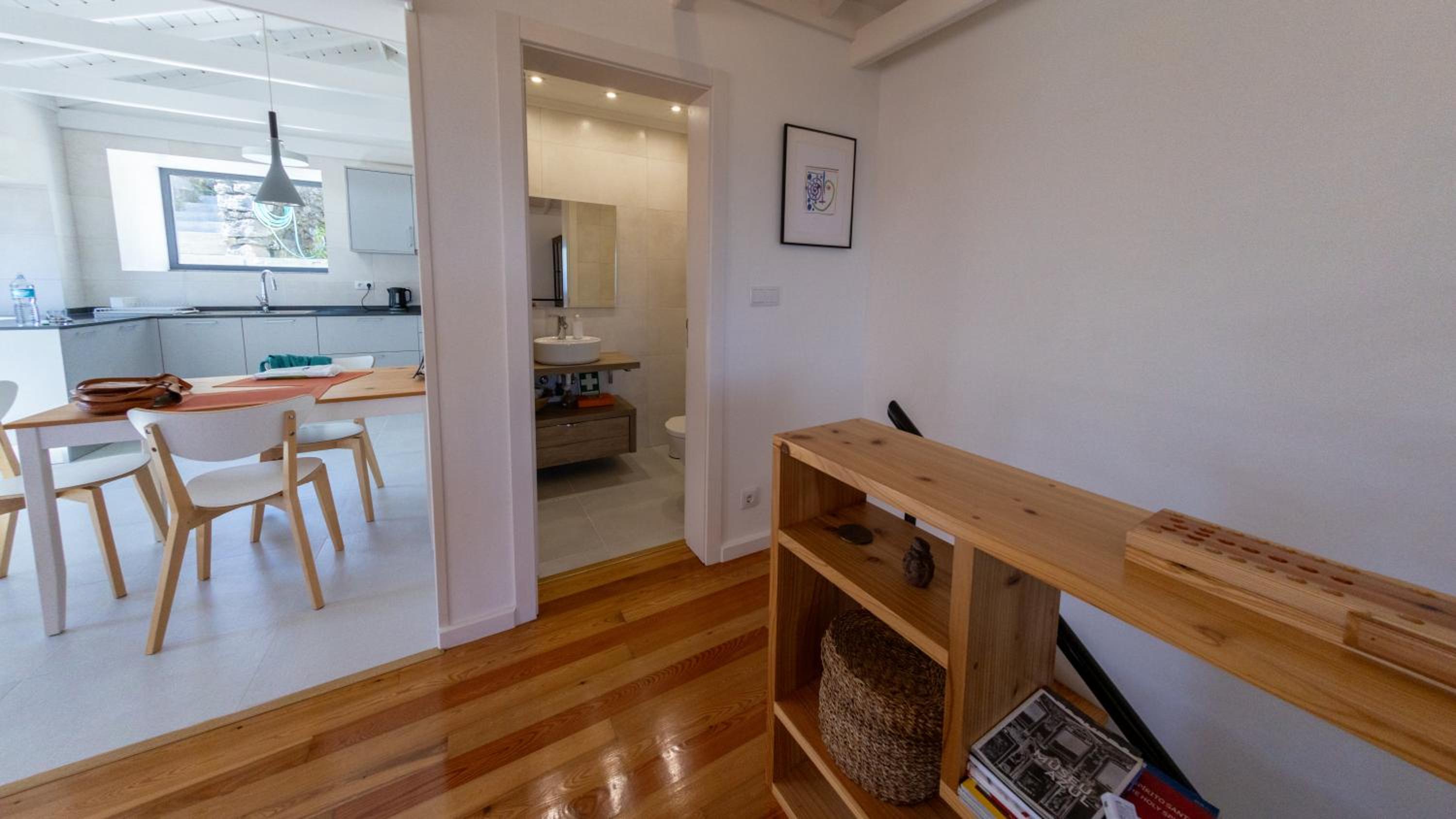 One-Bedroom House - Photo 32