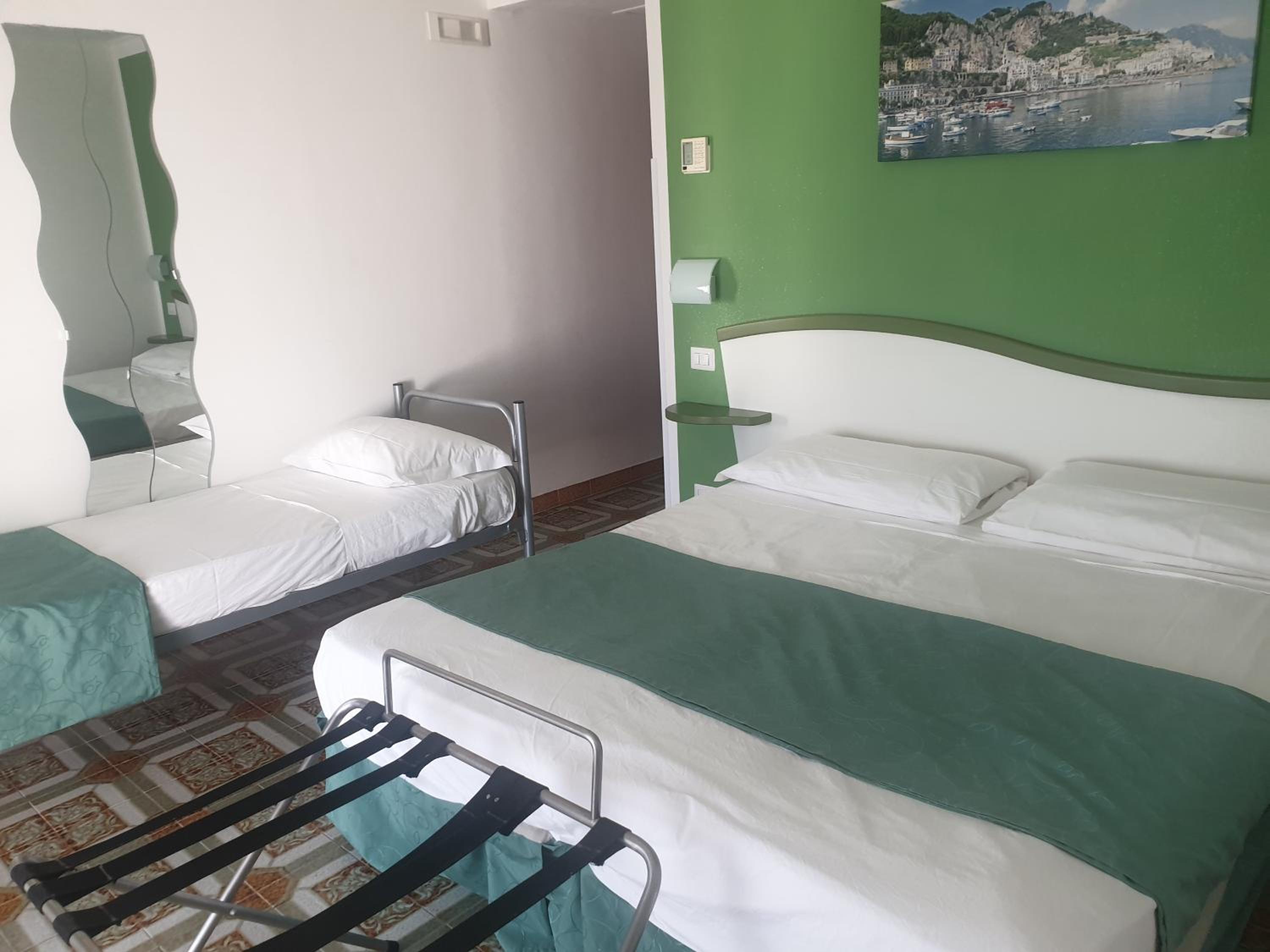 Standard Triple Room with Sea View