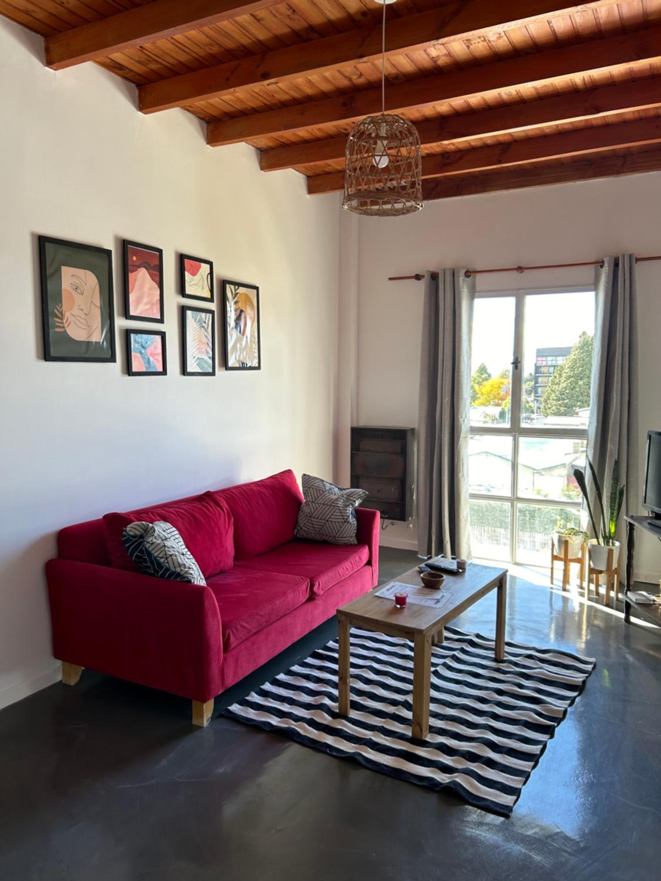 Three-Bedroom Apartment photo 2