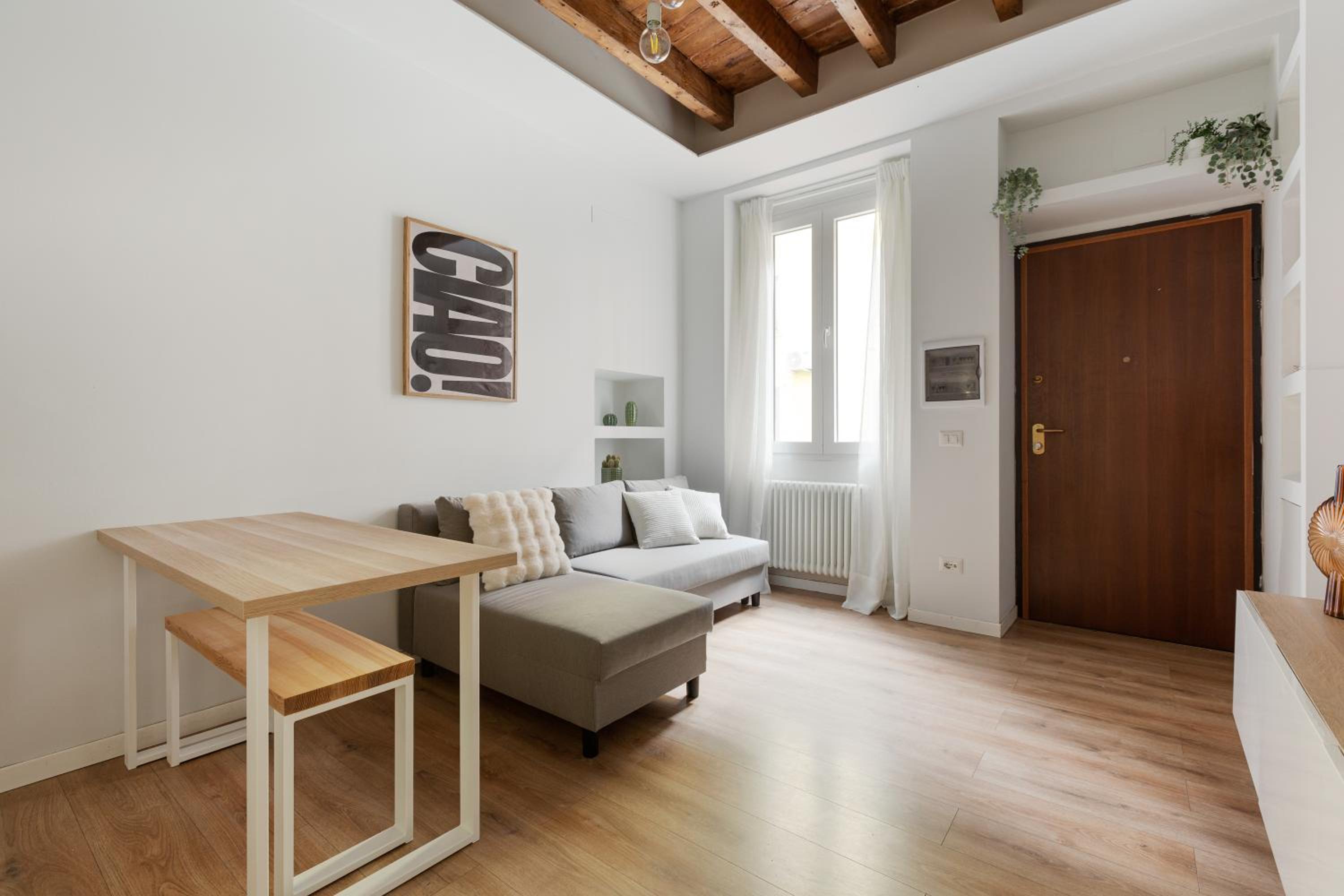 One-Bedroom Apartment