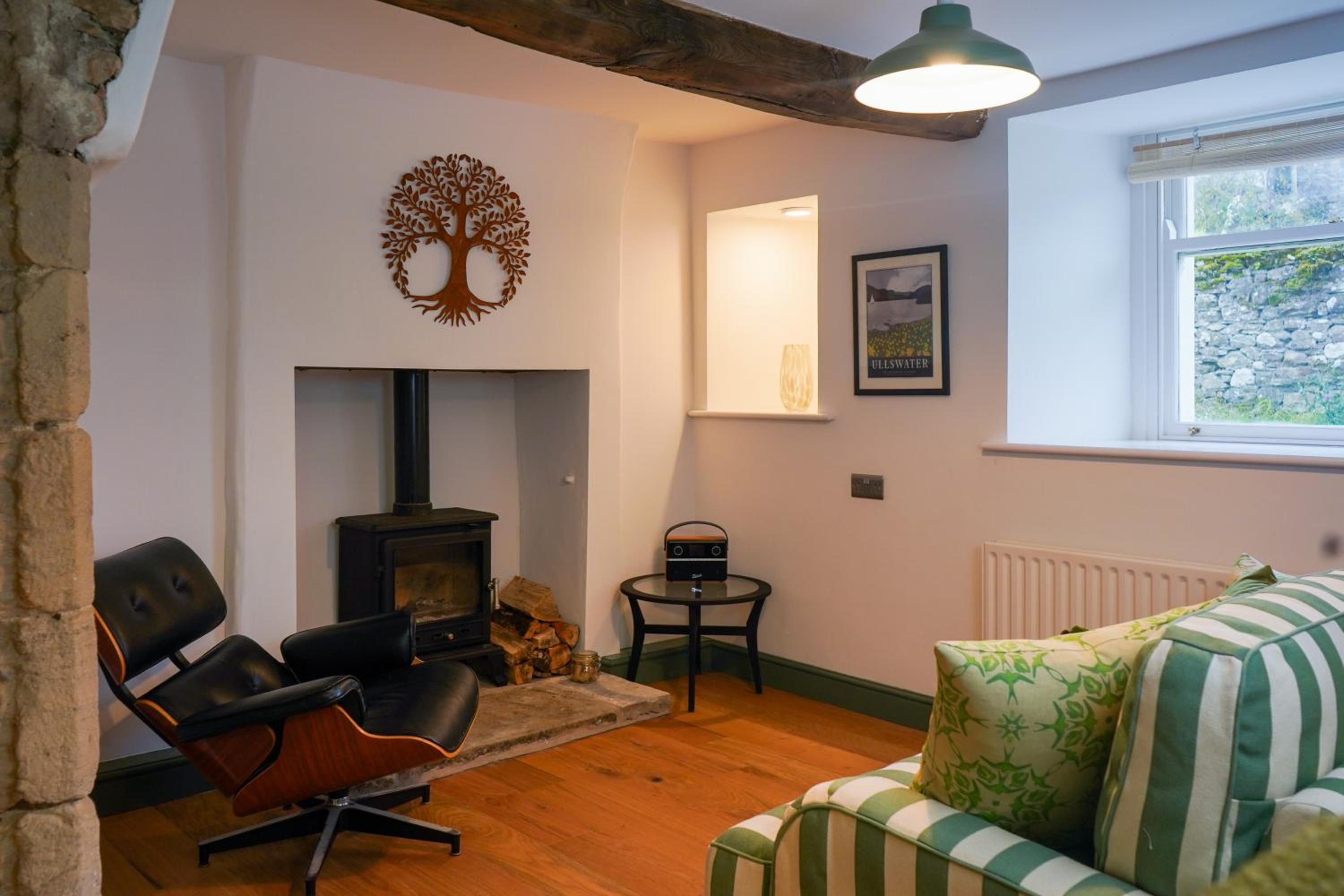 Three-Bedroom House photo 1