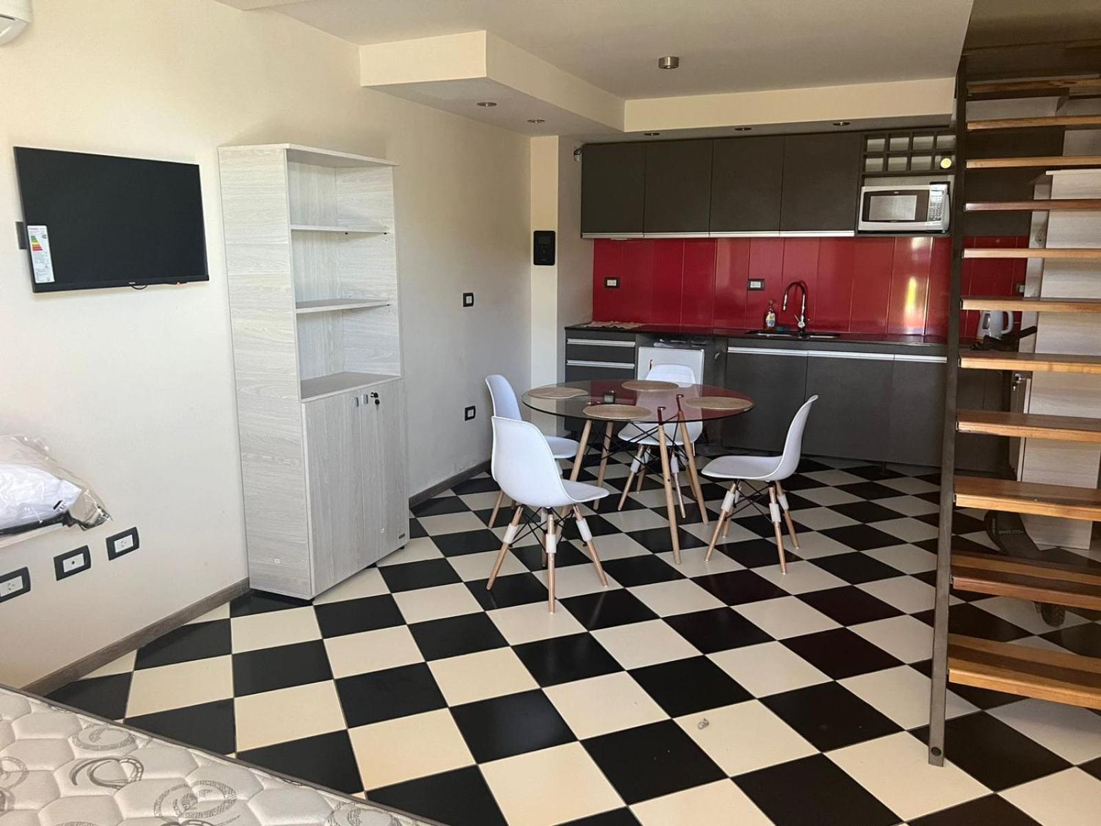 Maisonette photo 1
