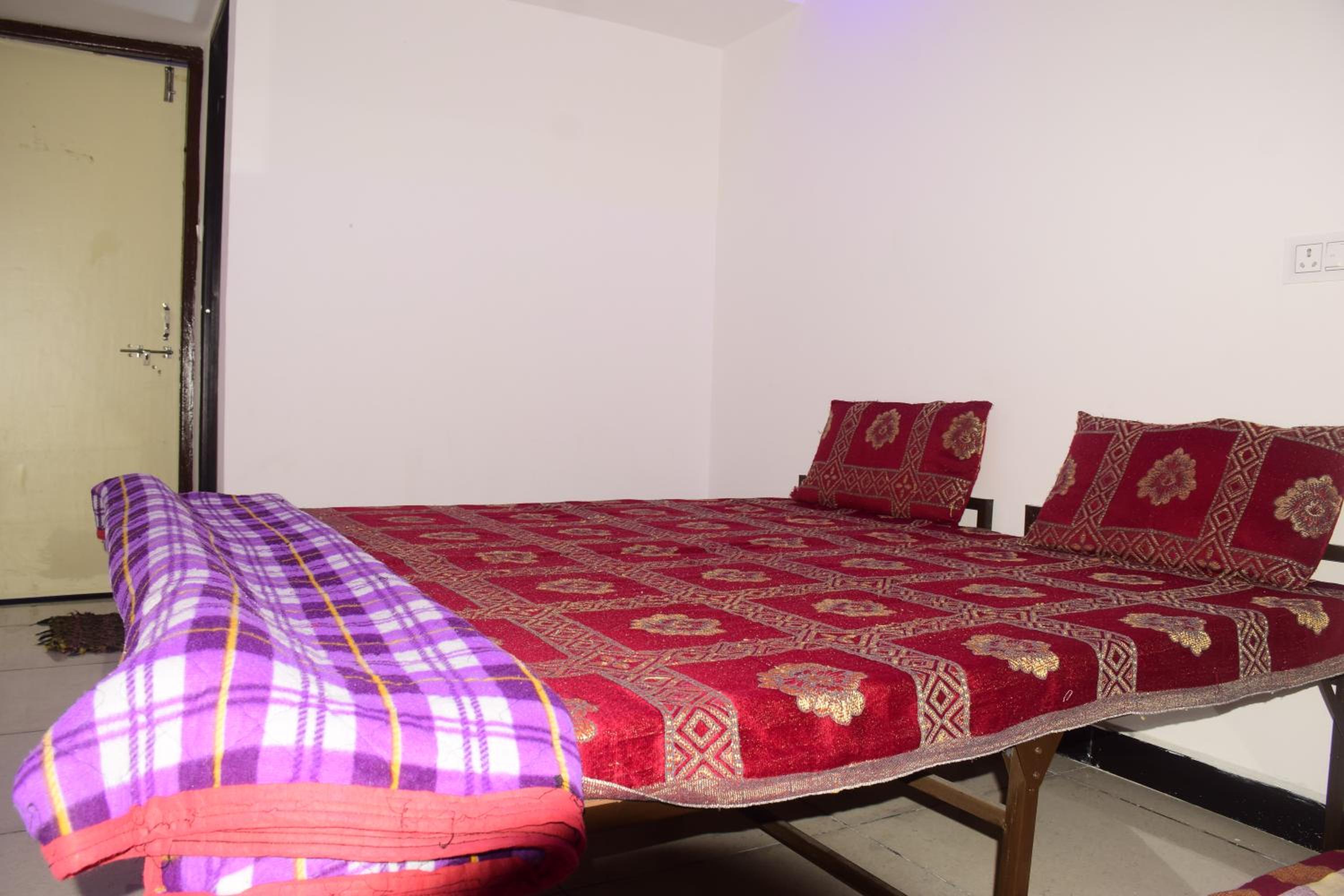 Double Room with Private Bathroom photo 3