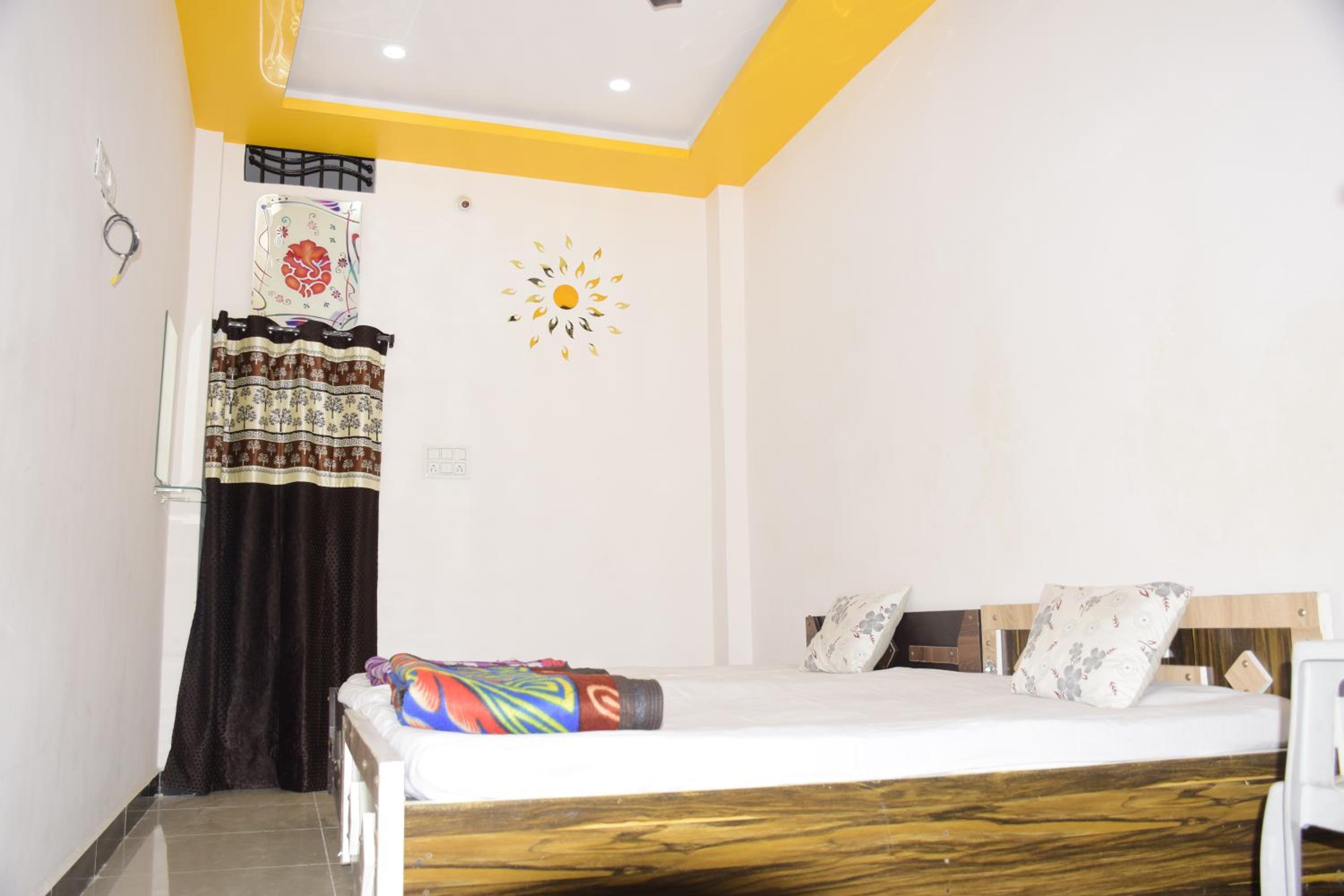 Double or Twin Room photo 2