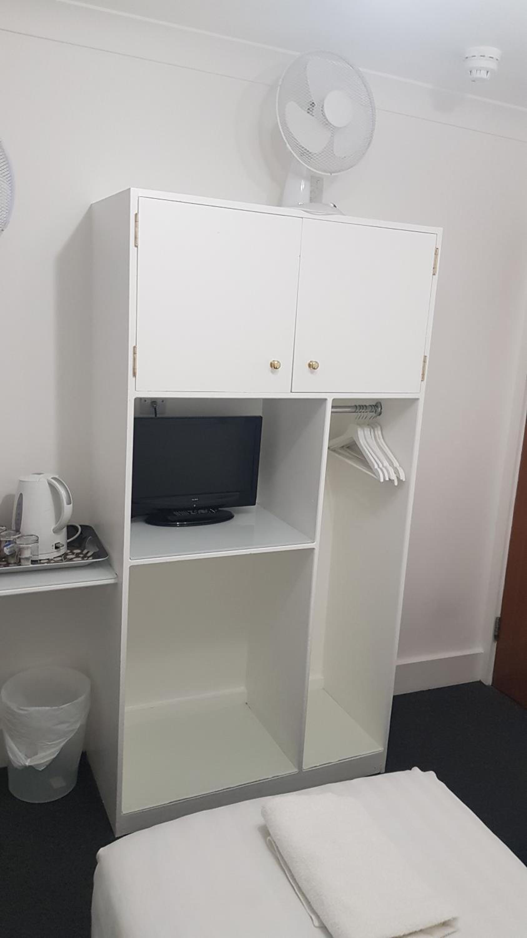 Basic Triple Room – Shared Bathroom Facilities photo 1