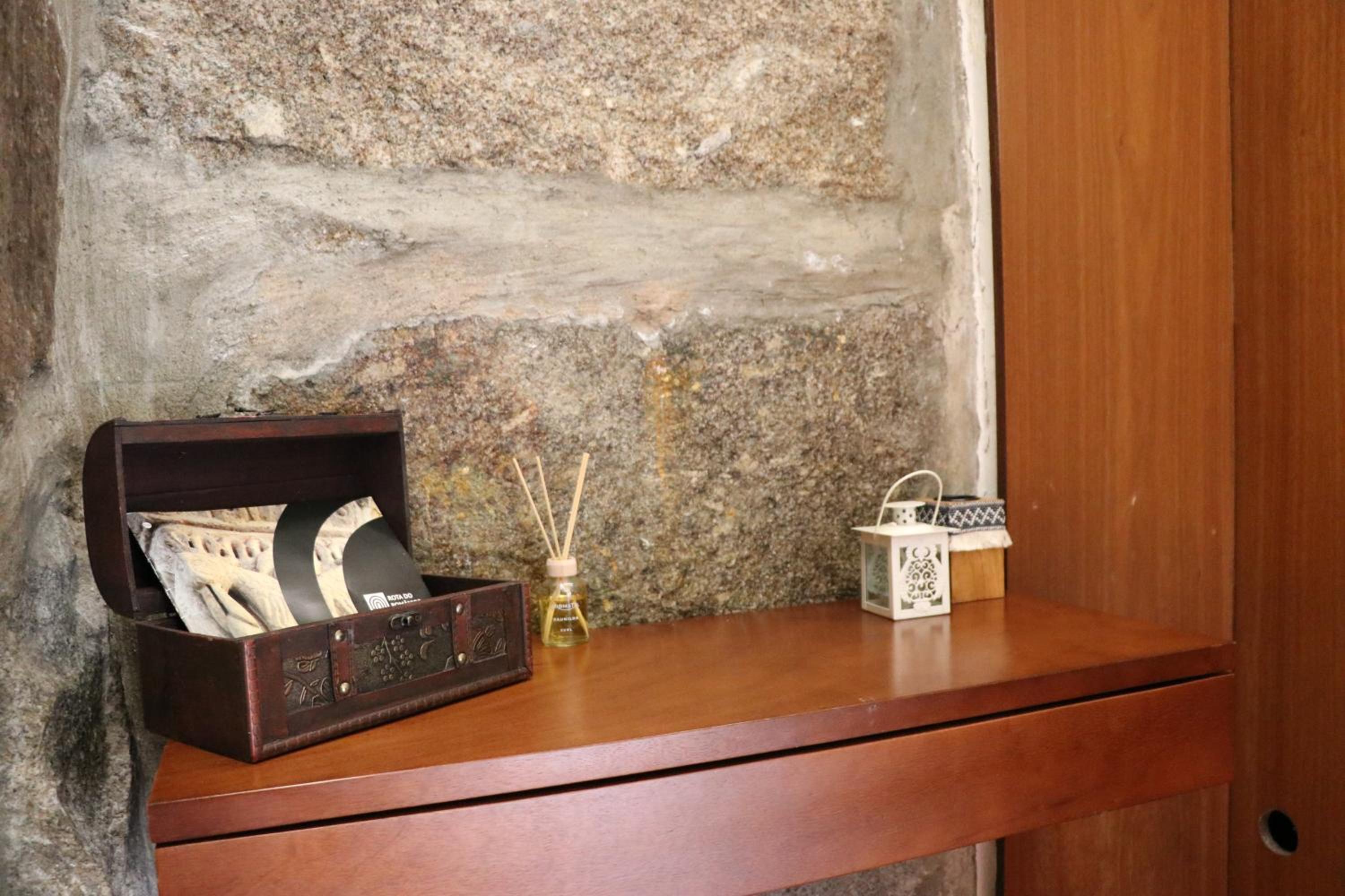 Suite - Photo 20