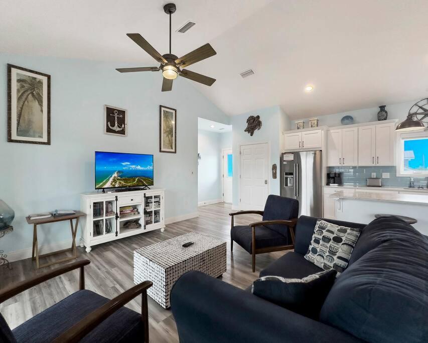 Two-Bedroom House photo 1